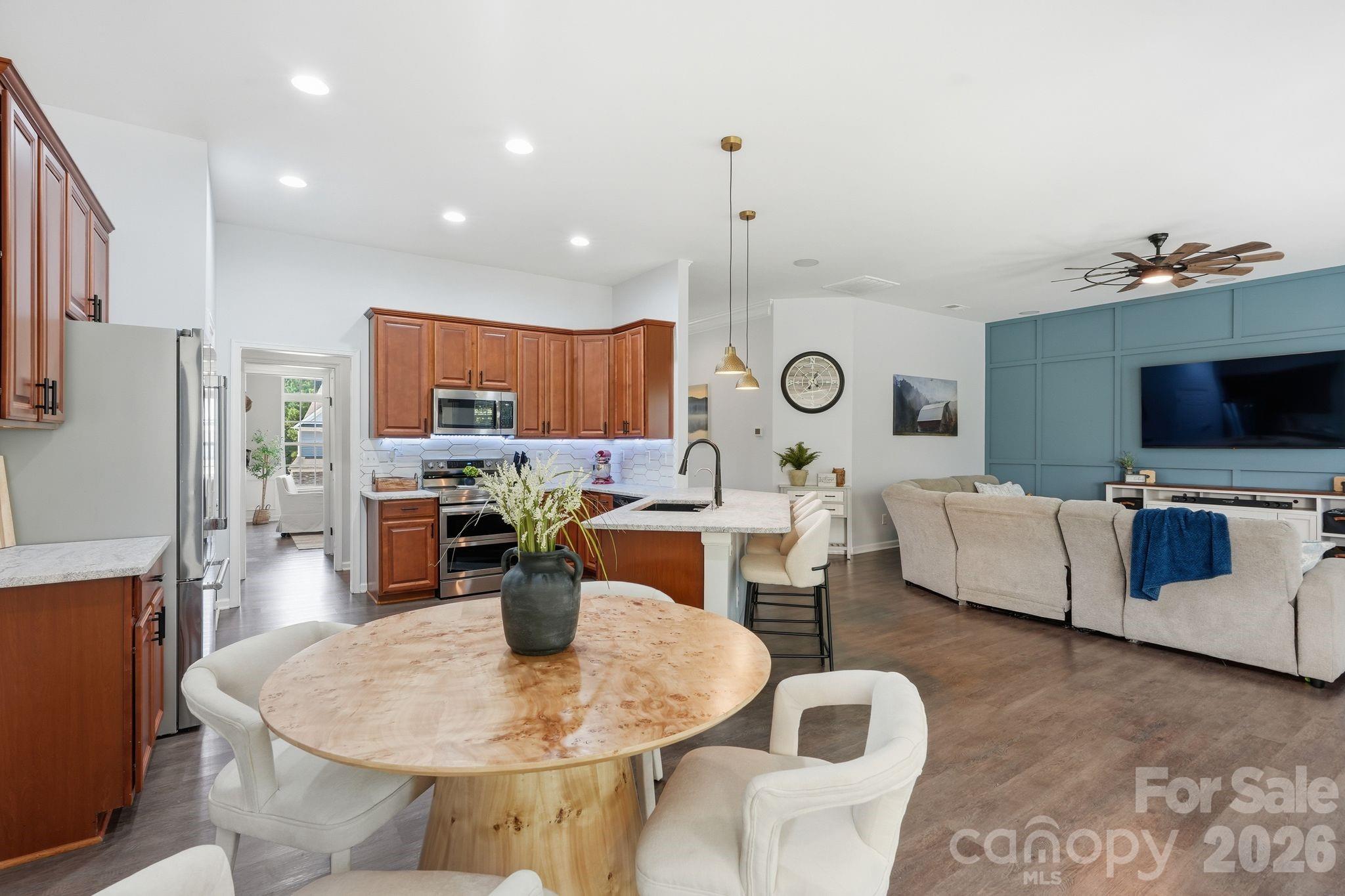 4851 Summerside Drive