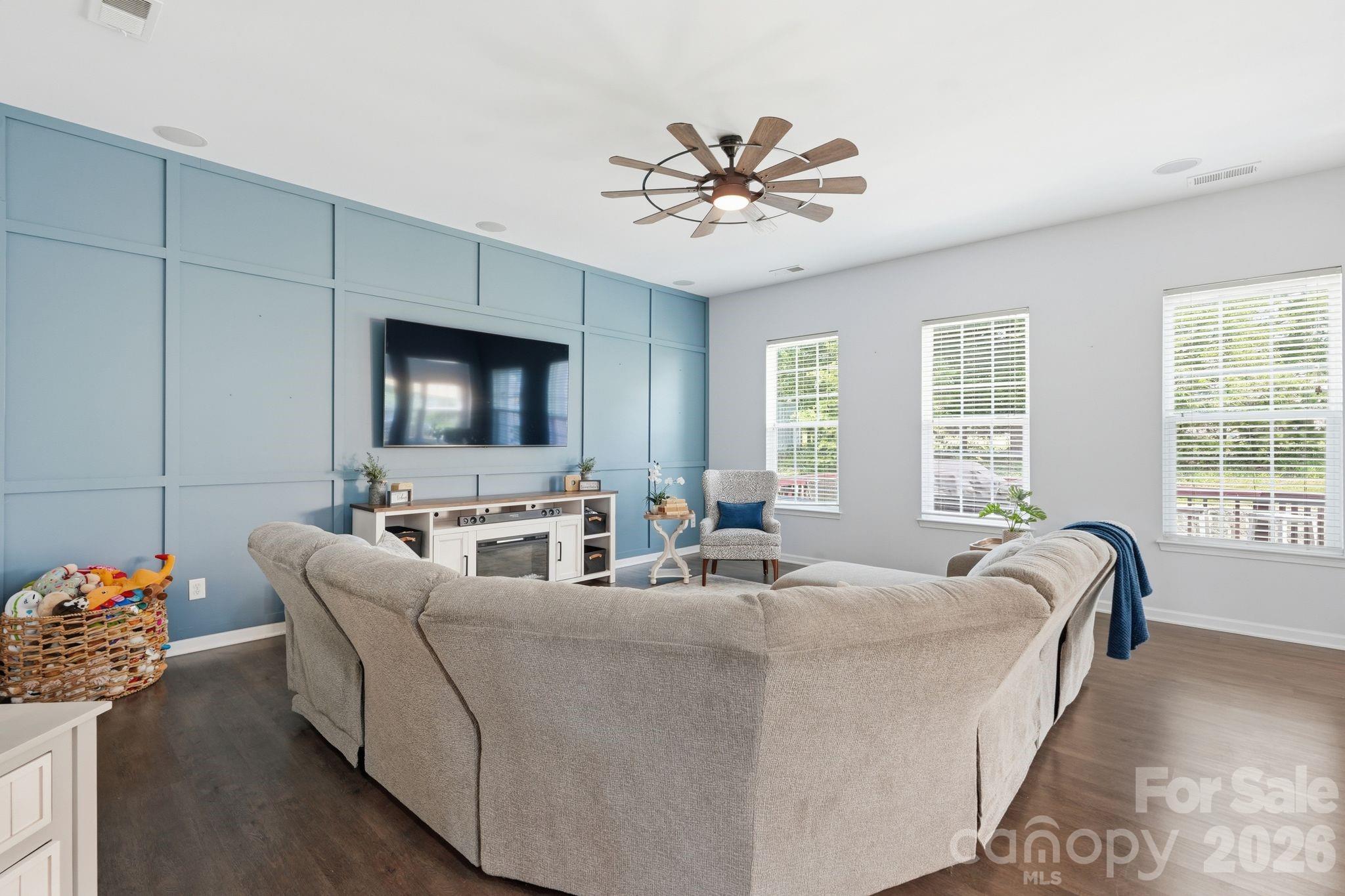 4851 Summerside Drive
