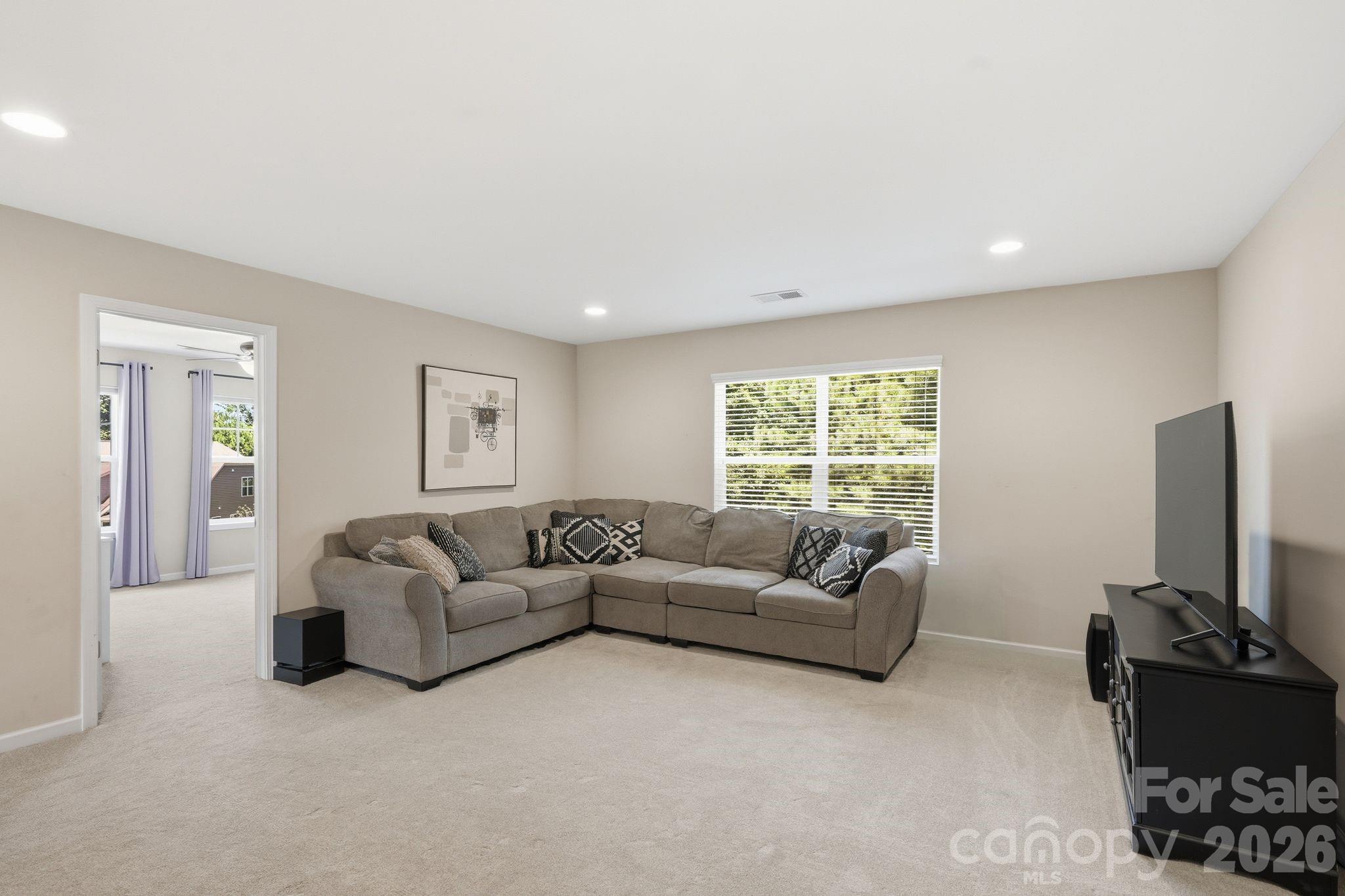 607 Winter Walk Lane