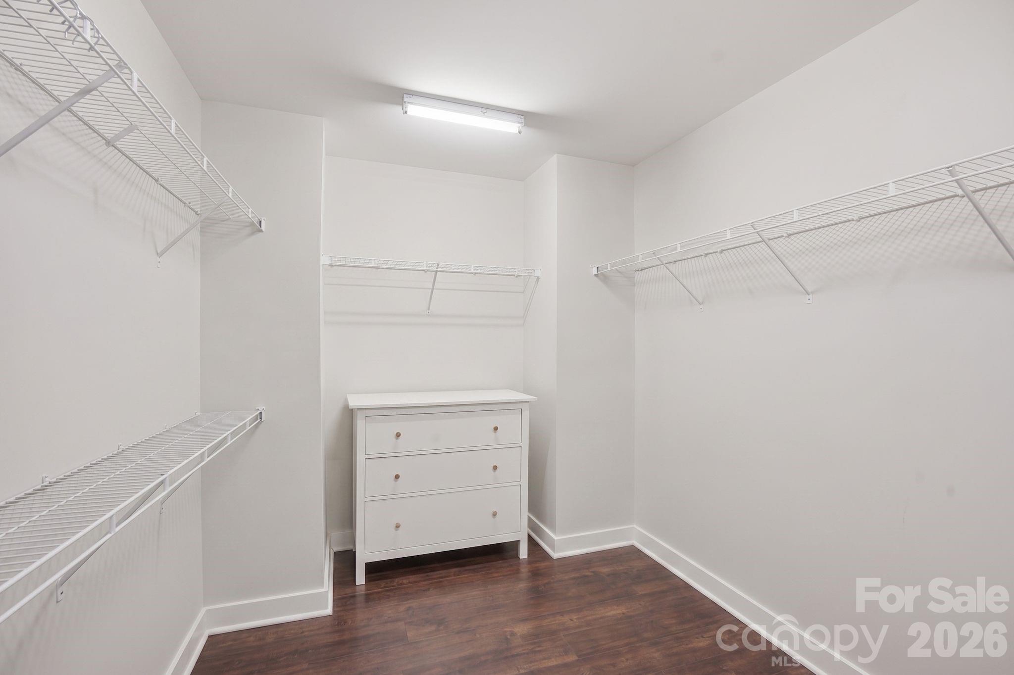 607 Winter Walk Lane