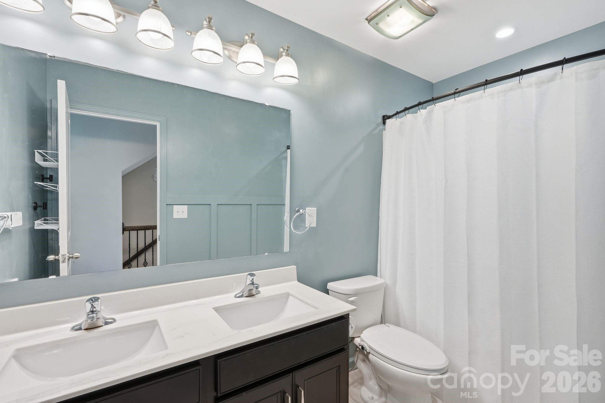 607 Winter Walk Lane