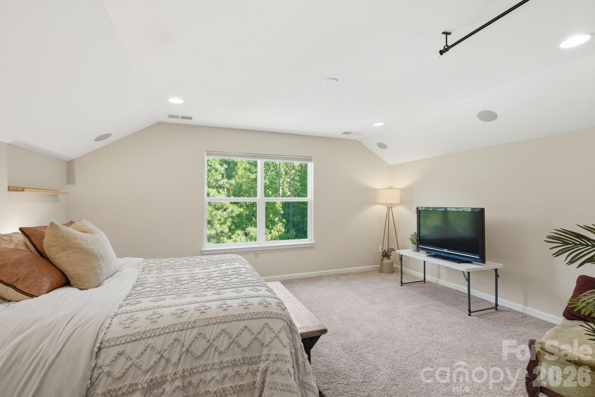 607 Winter Walk Lane