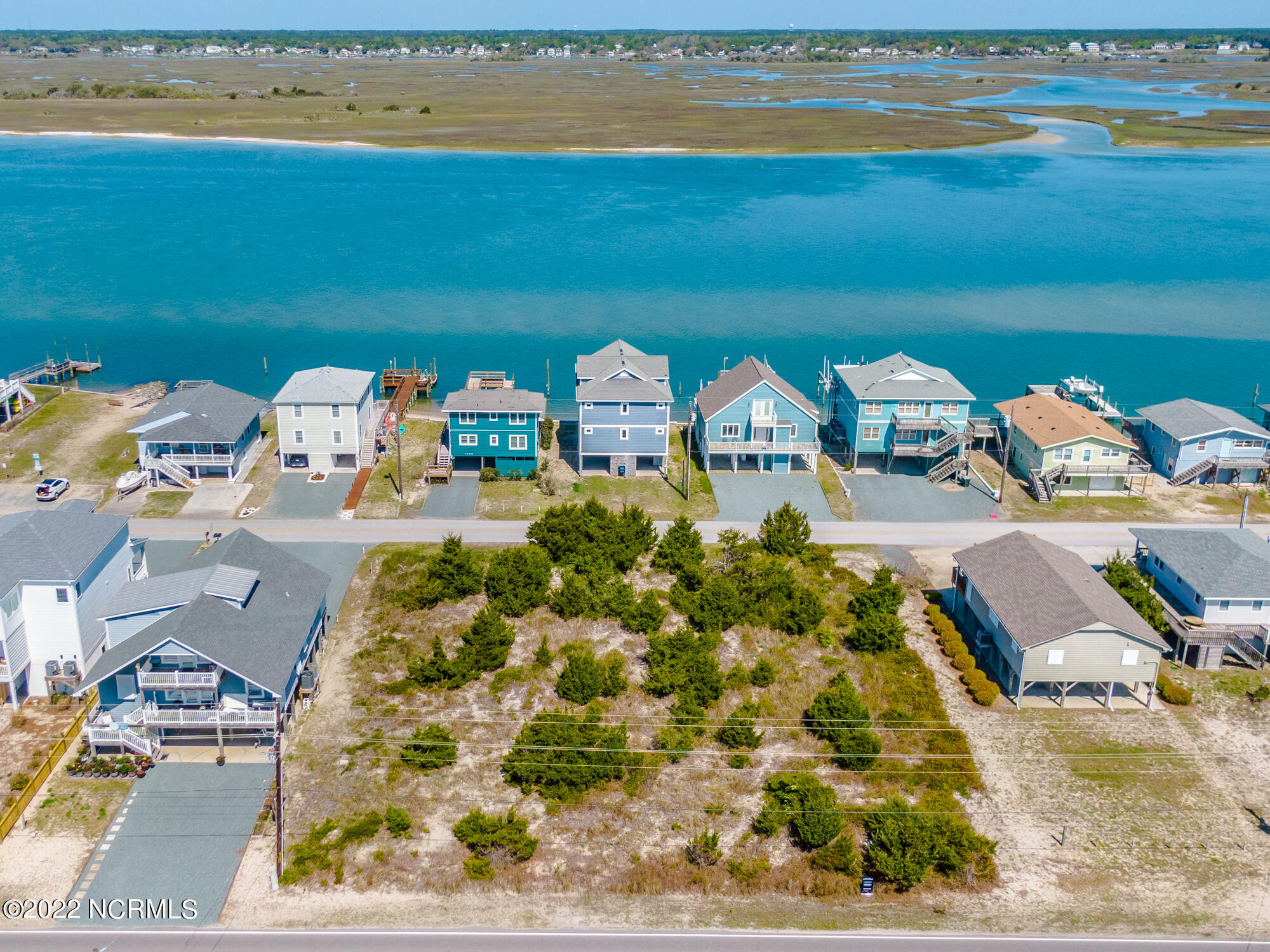 1335 Carolina Boulevard