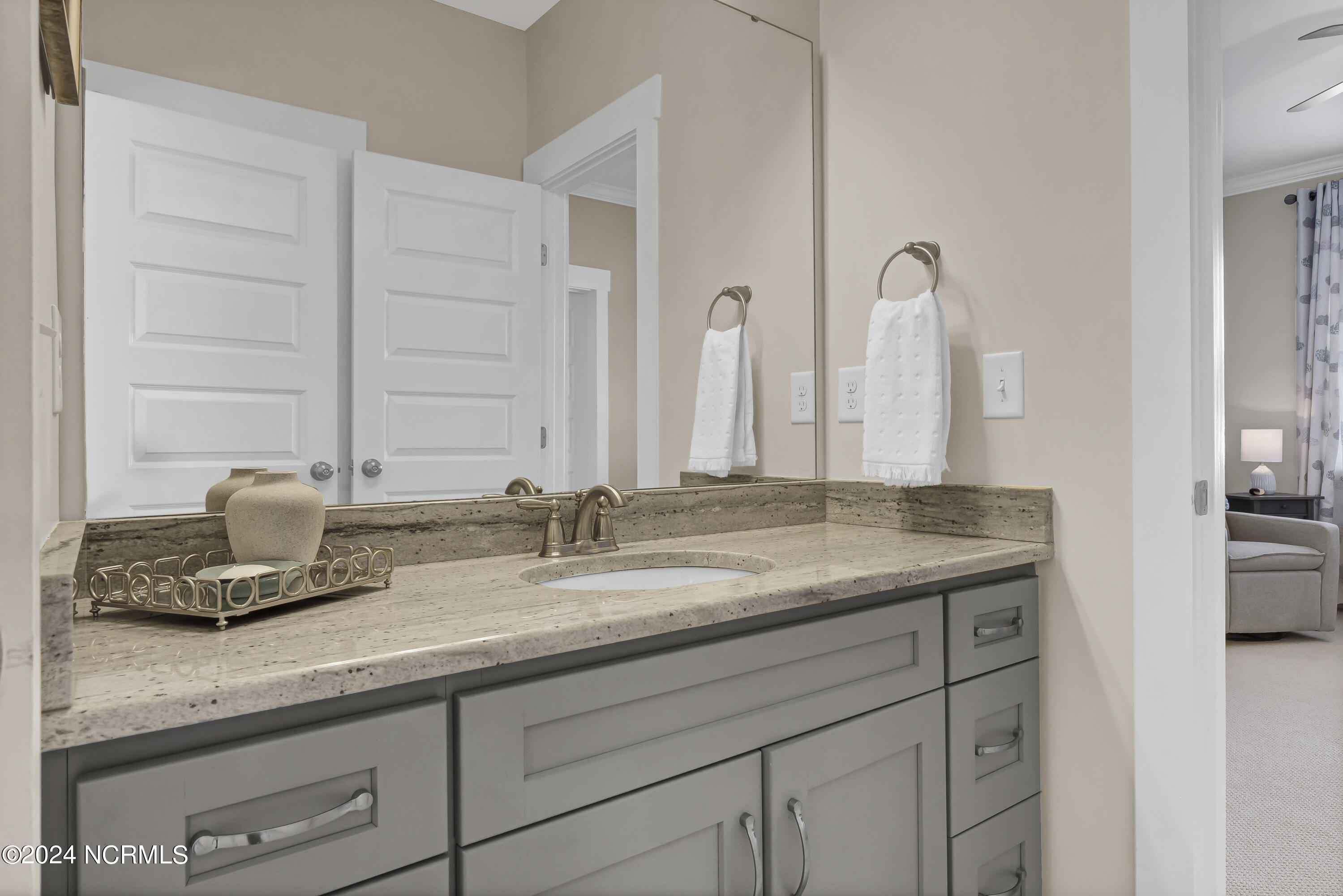 924 Anchors Bend Way