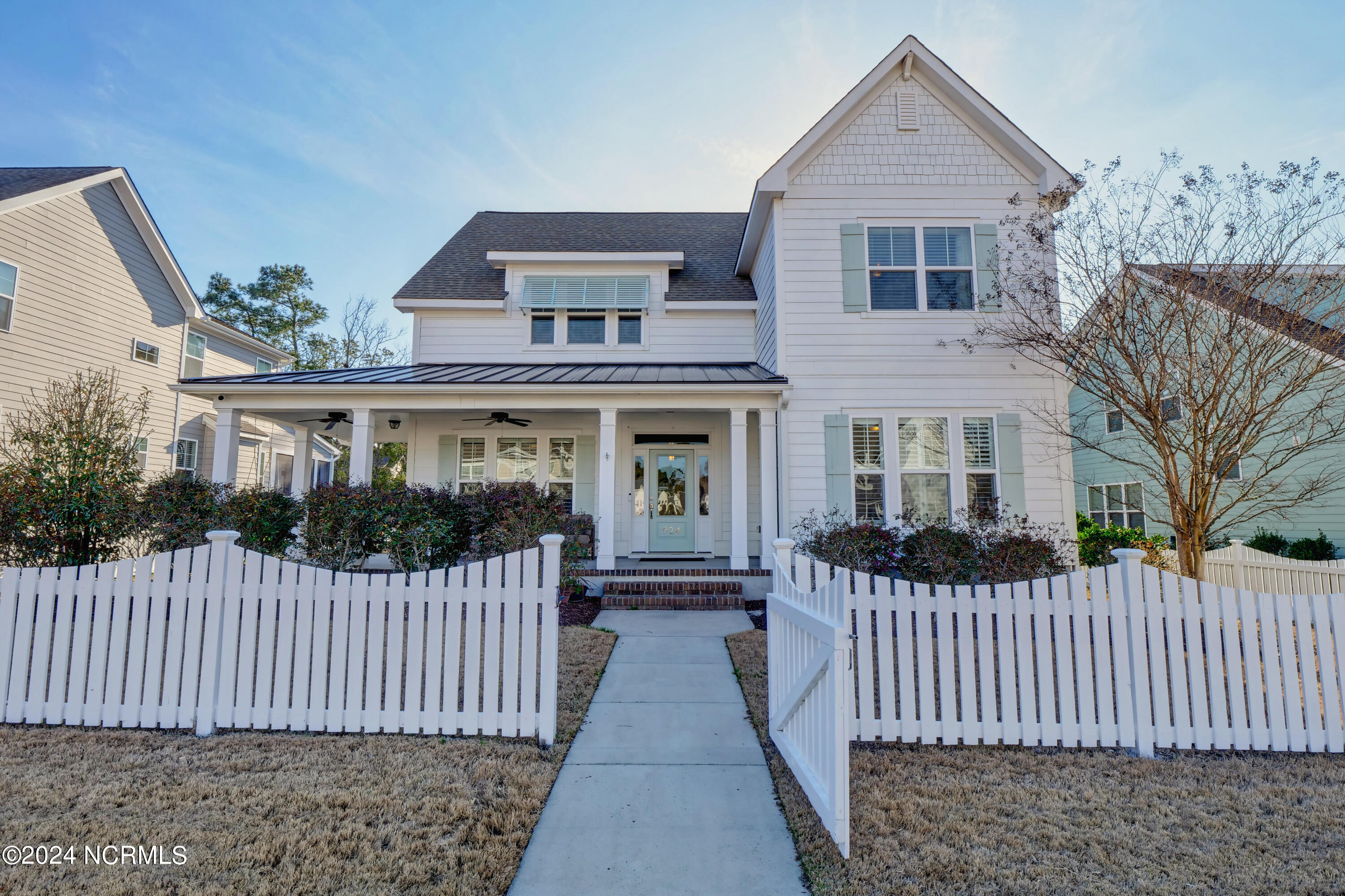 924 Anchors Bend Way