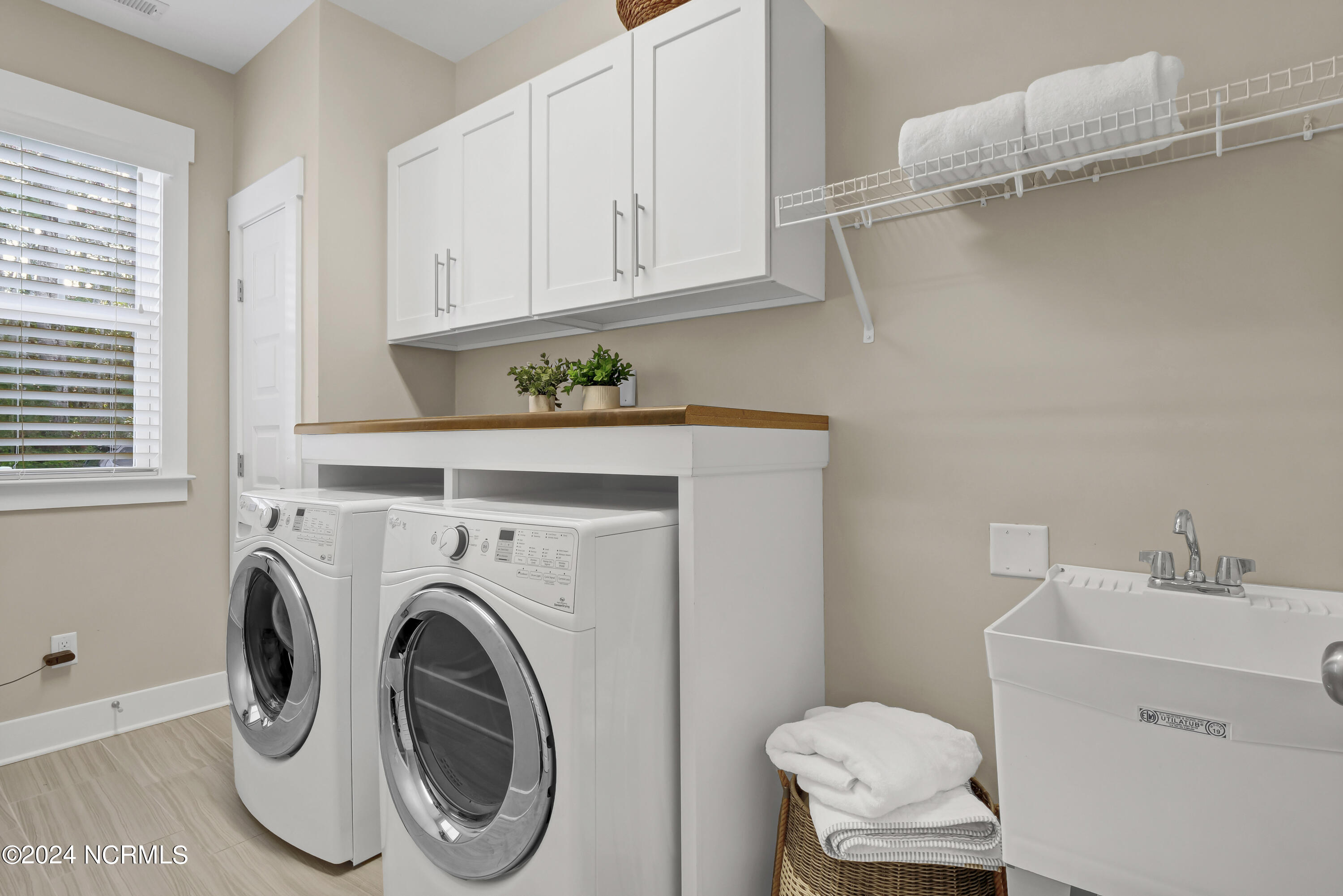 924 Anchors Bend Way