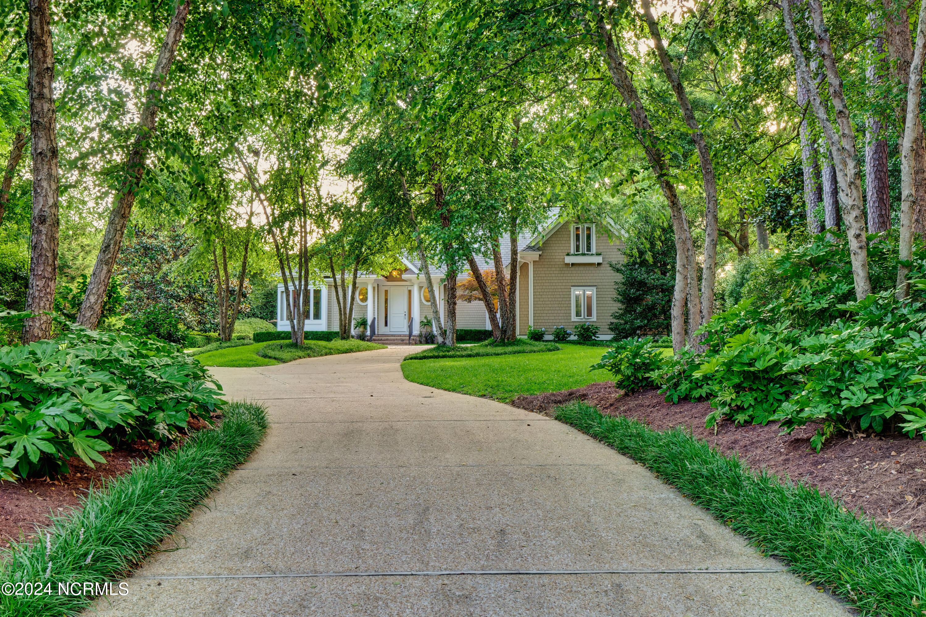 2100 Lee Shore Place