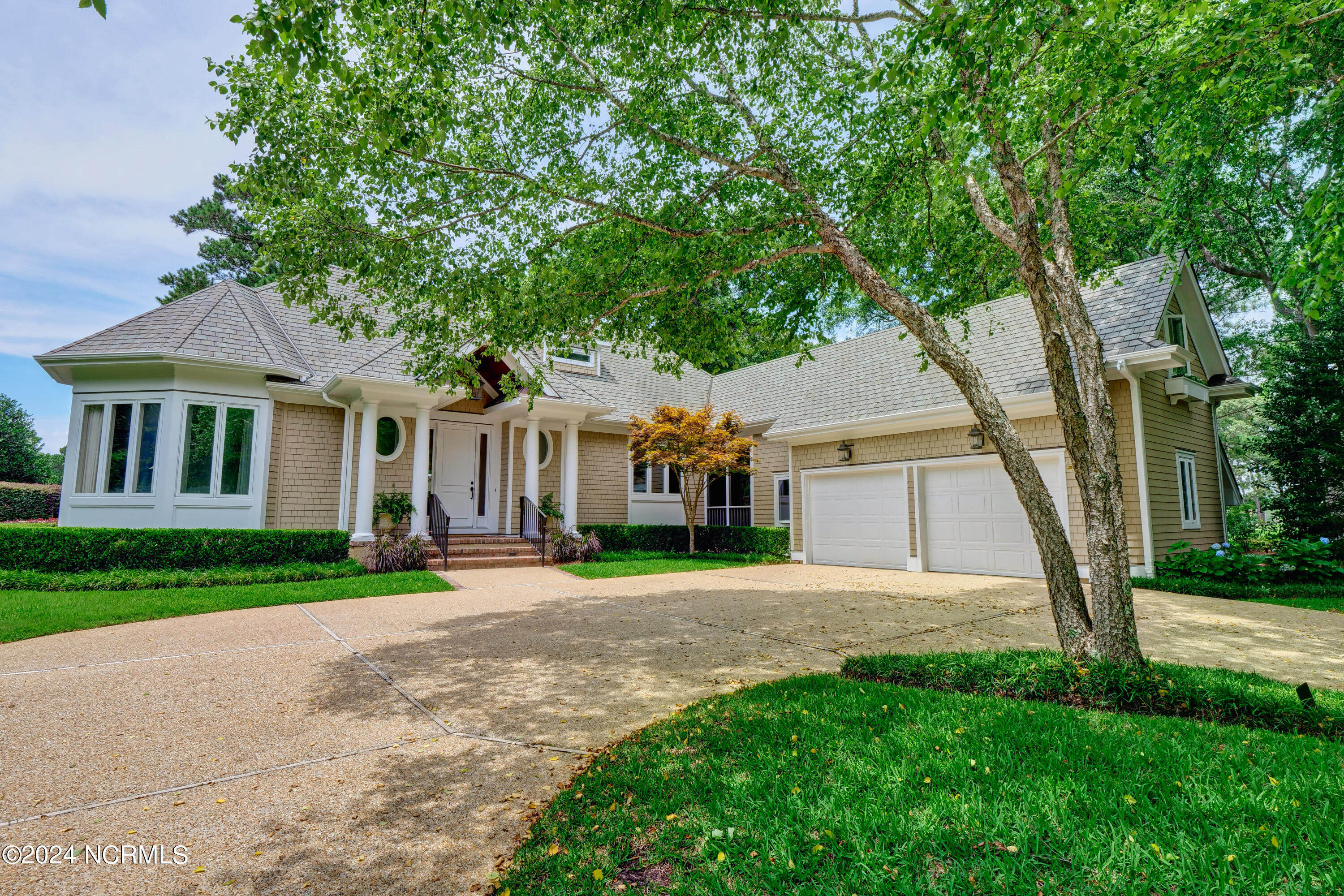 2100 Lee Shore Place