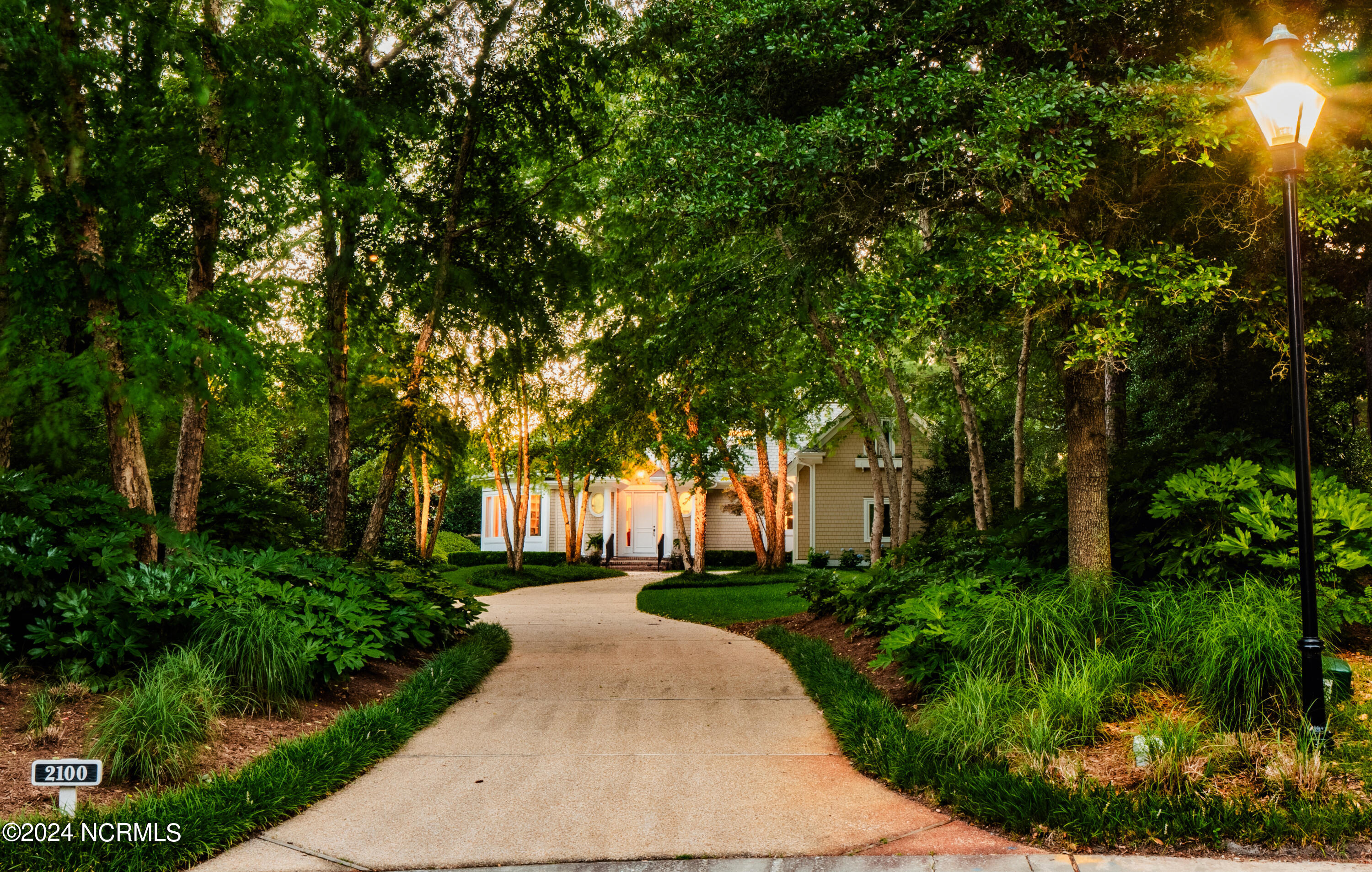 2100 Lee Shore Place