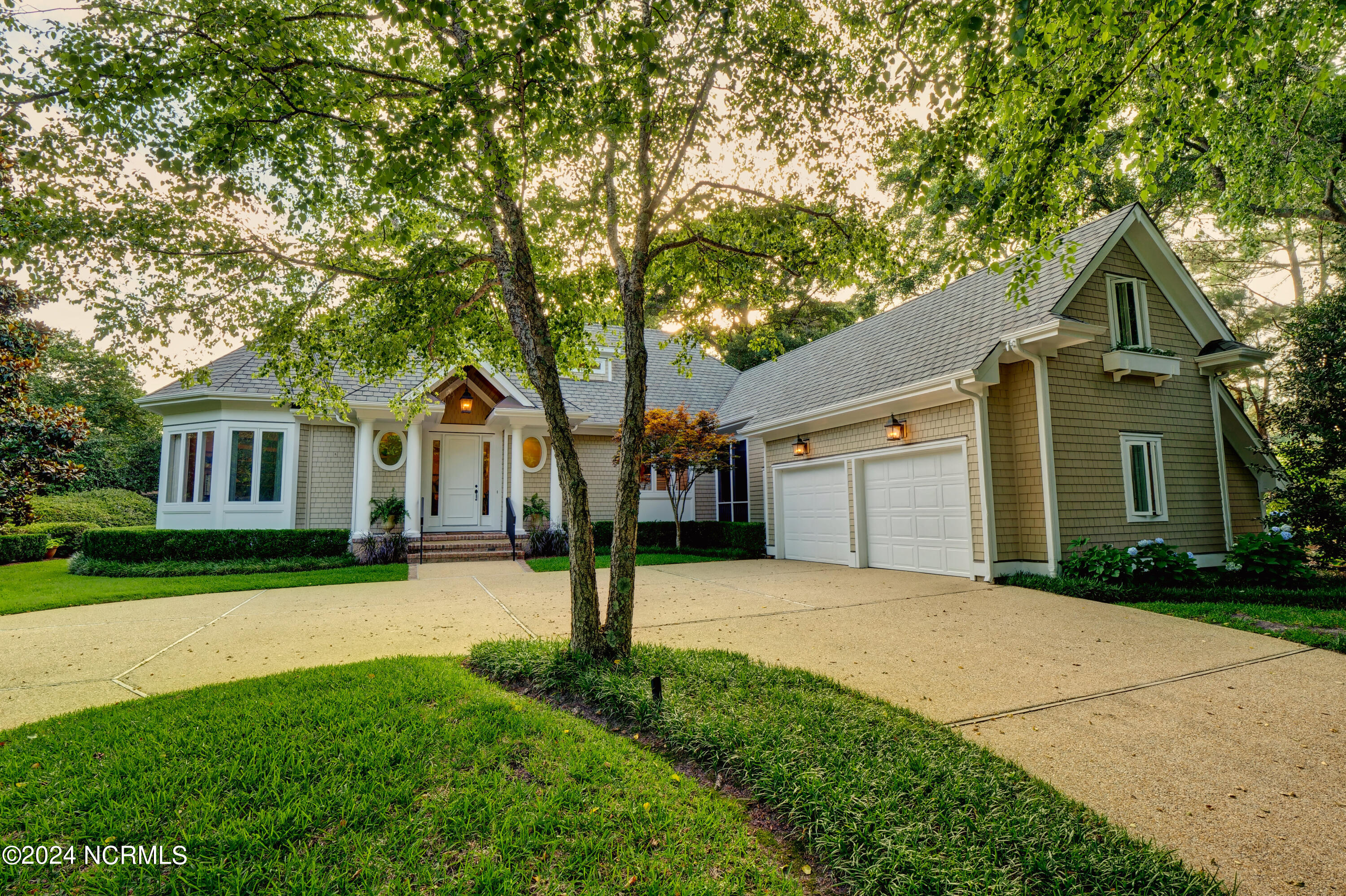 2100 Lee Shore Place