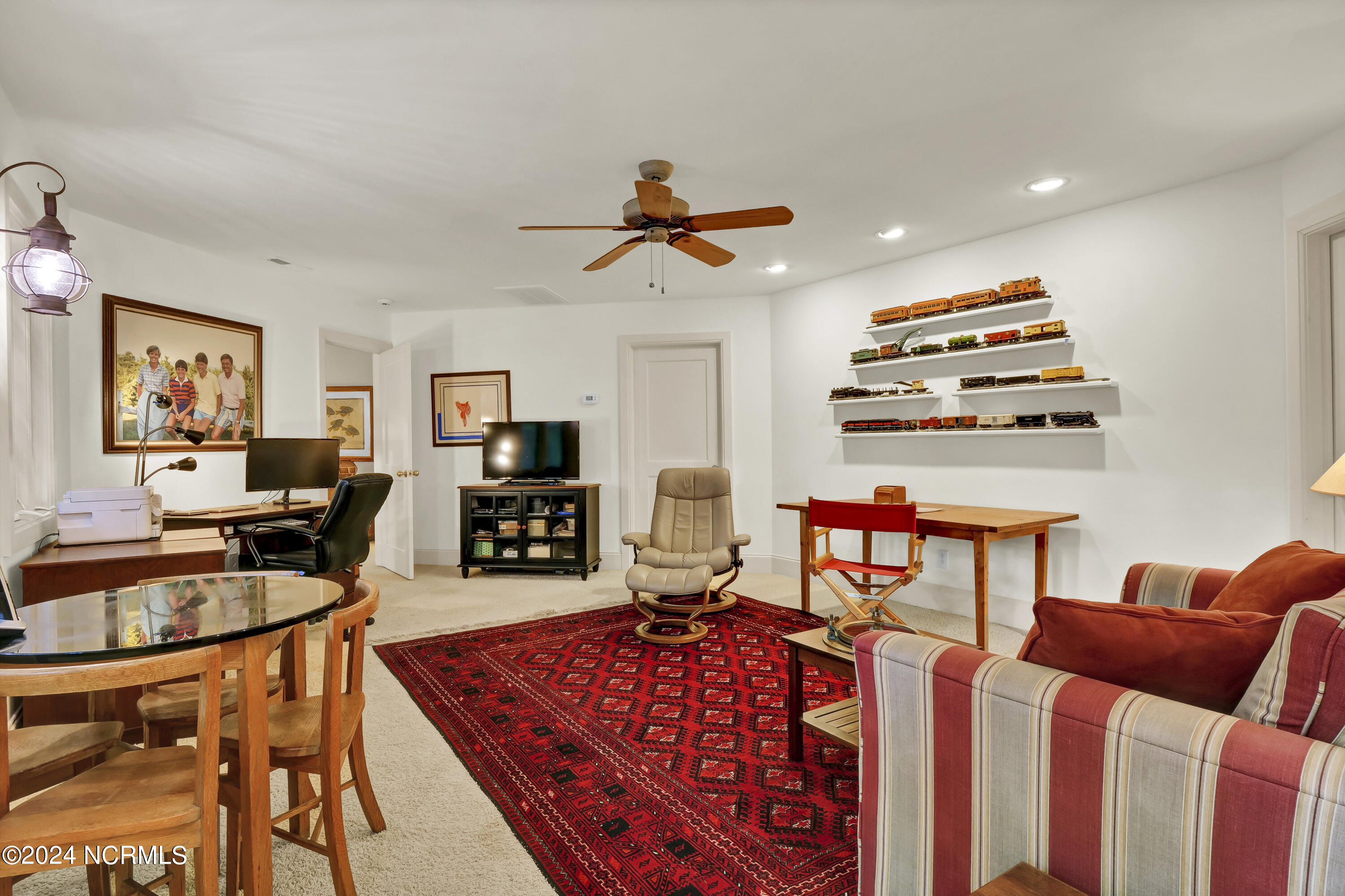 2100 Lee Shore Place