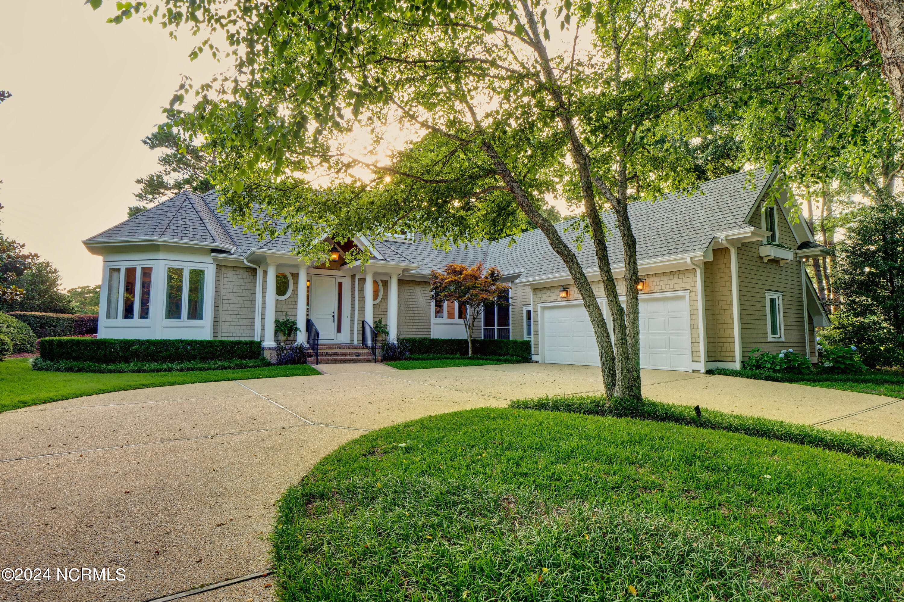 2100 Lee Shore Place