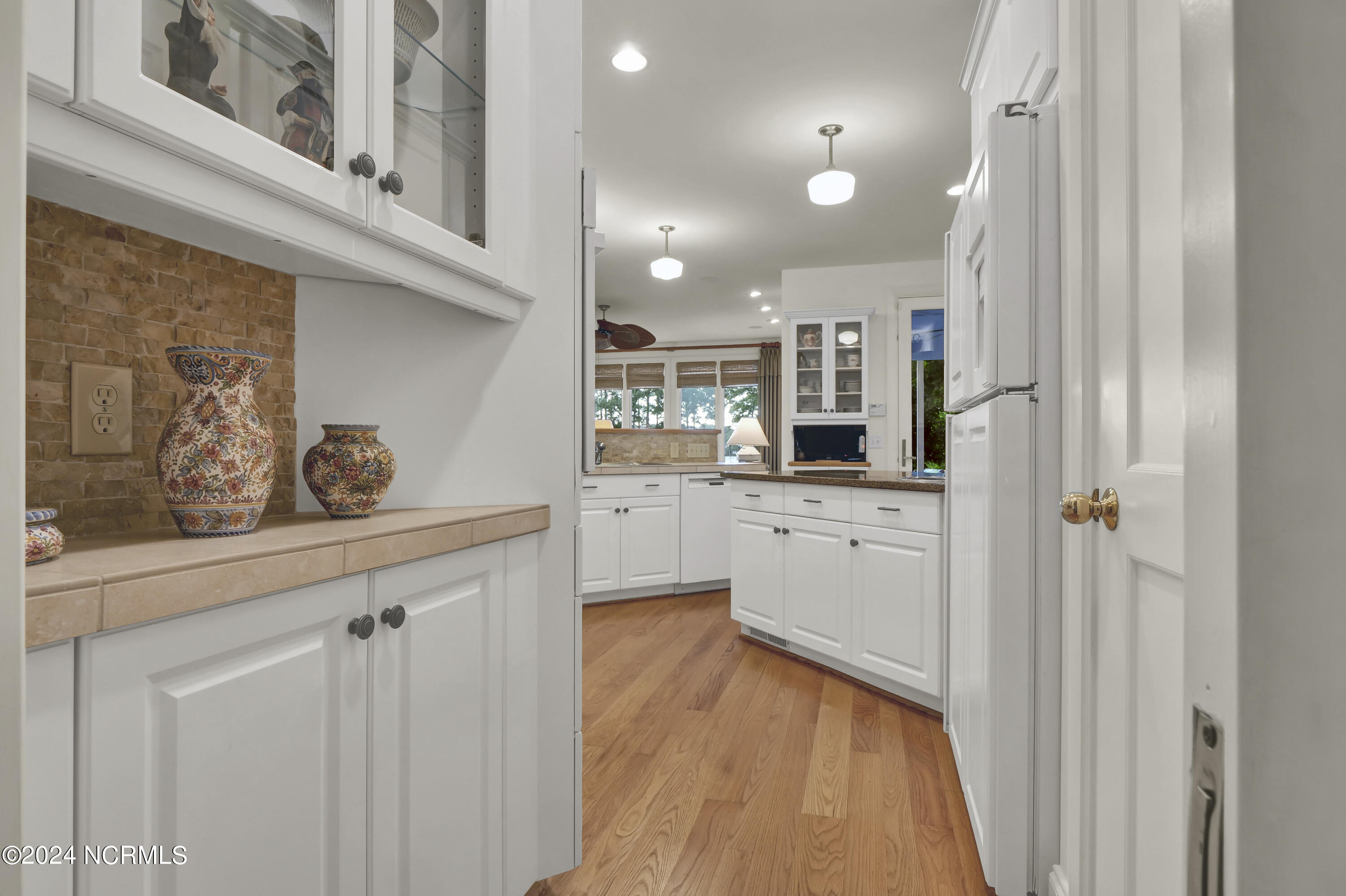 2100 Lee Shore Place