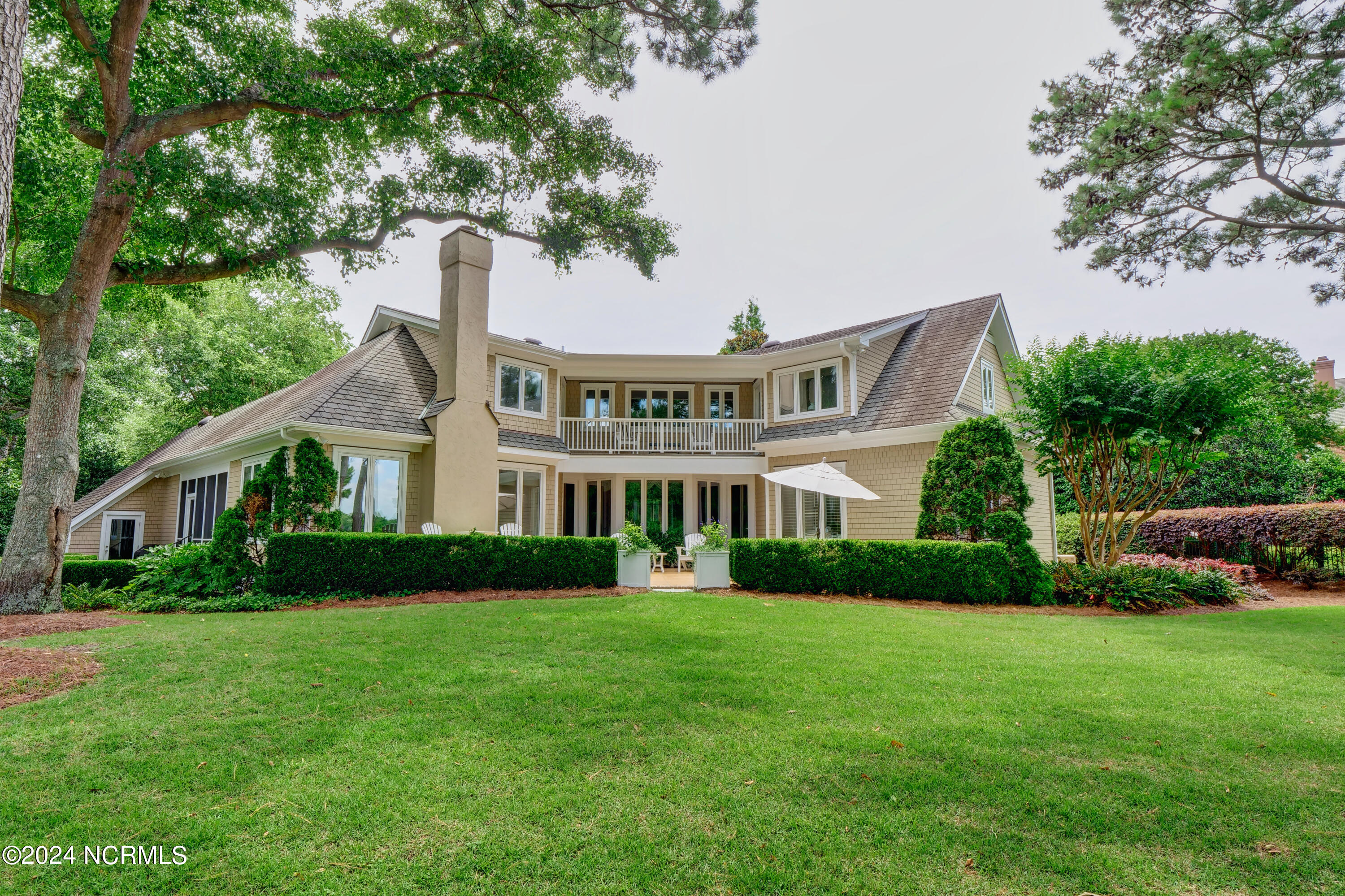 2100 Lee Shore Place