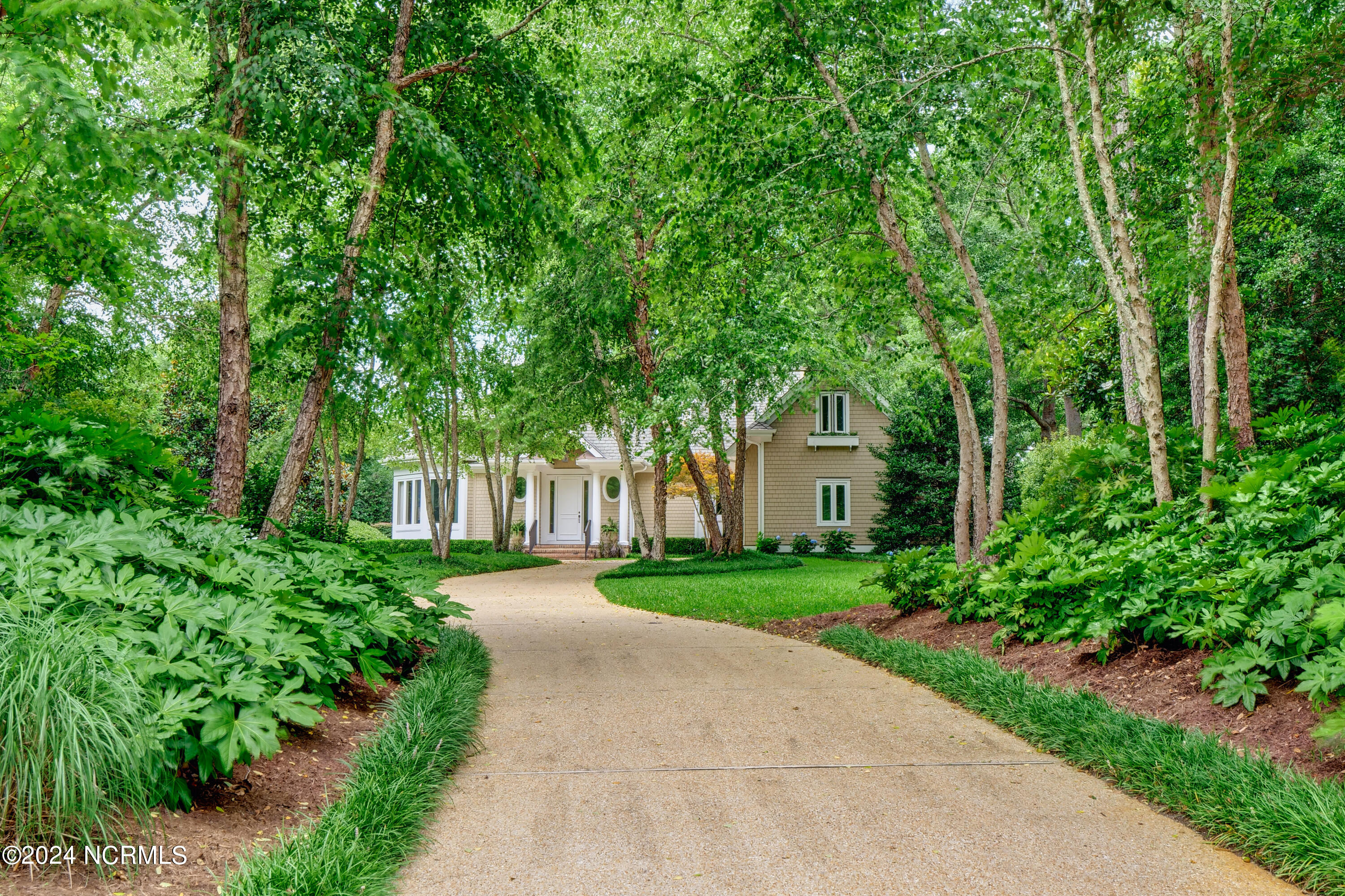 2100 Lee Shore Place