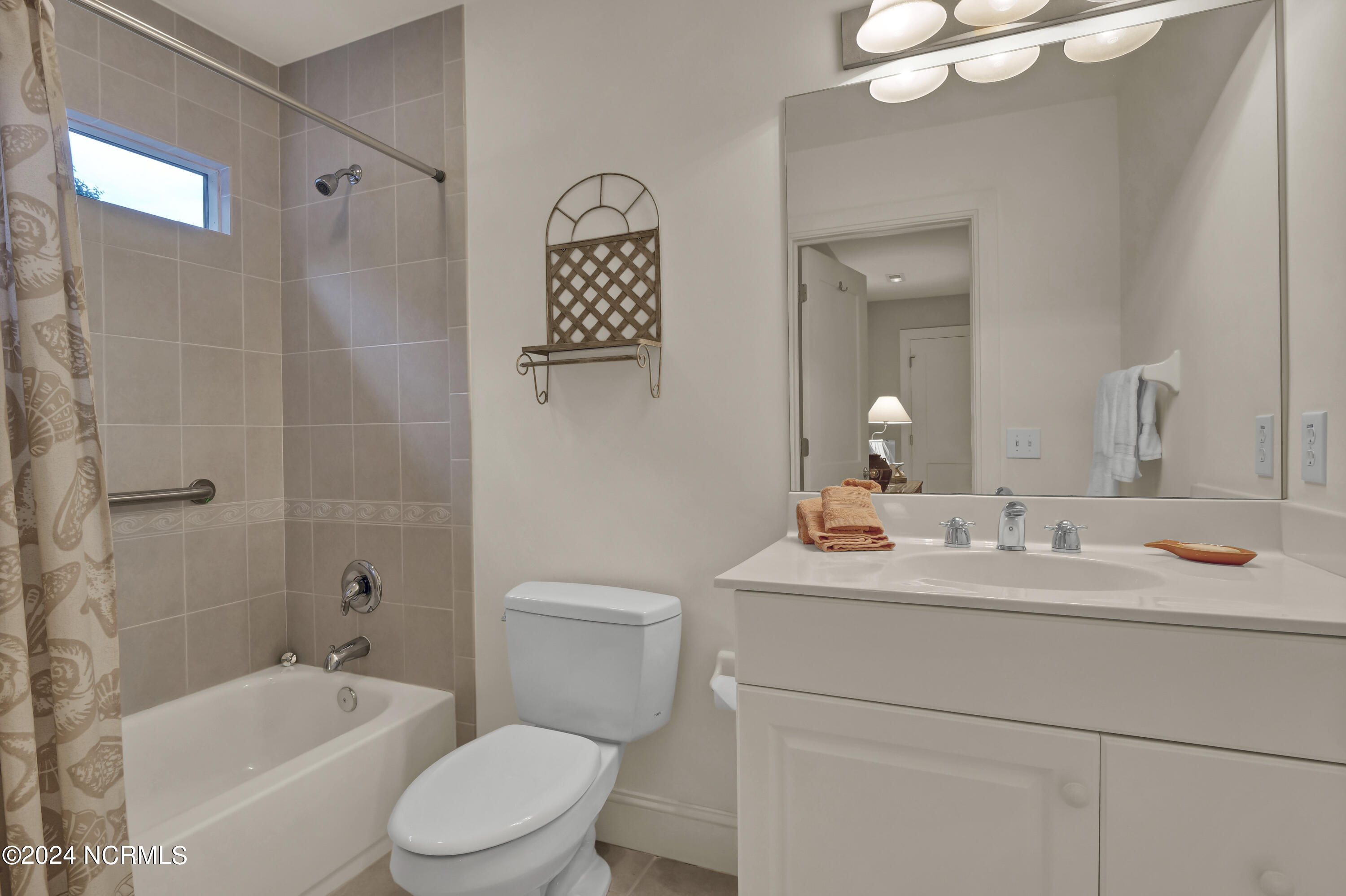 2100 Lee Shore Place