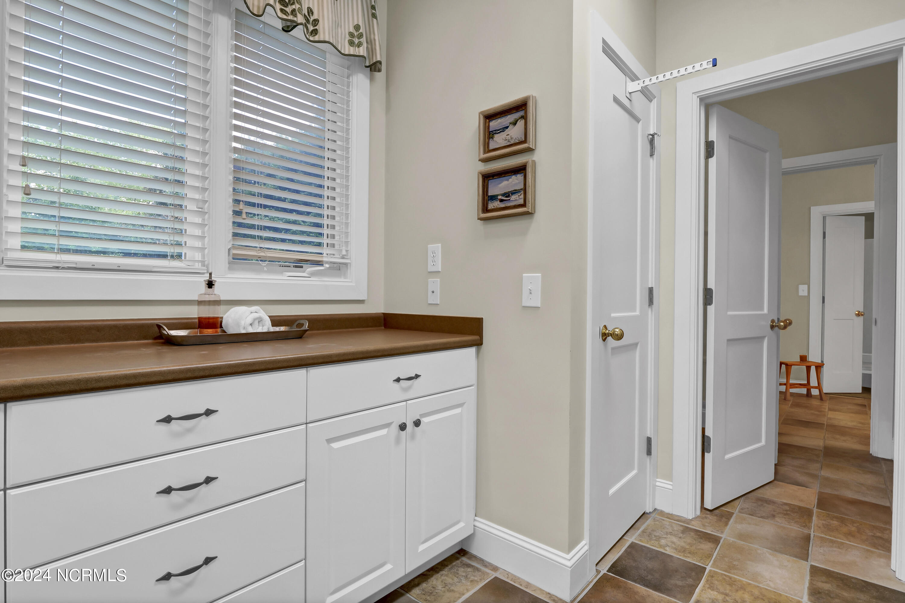 2100 Lee Shore Place