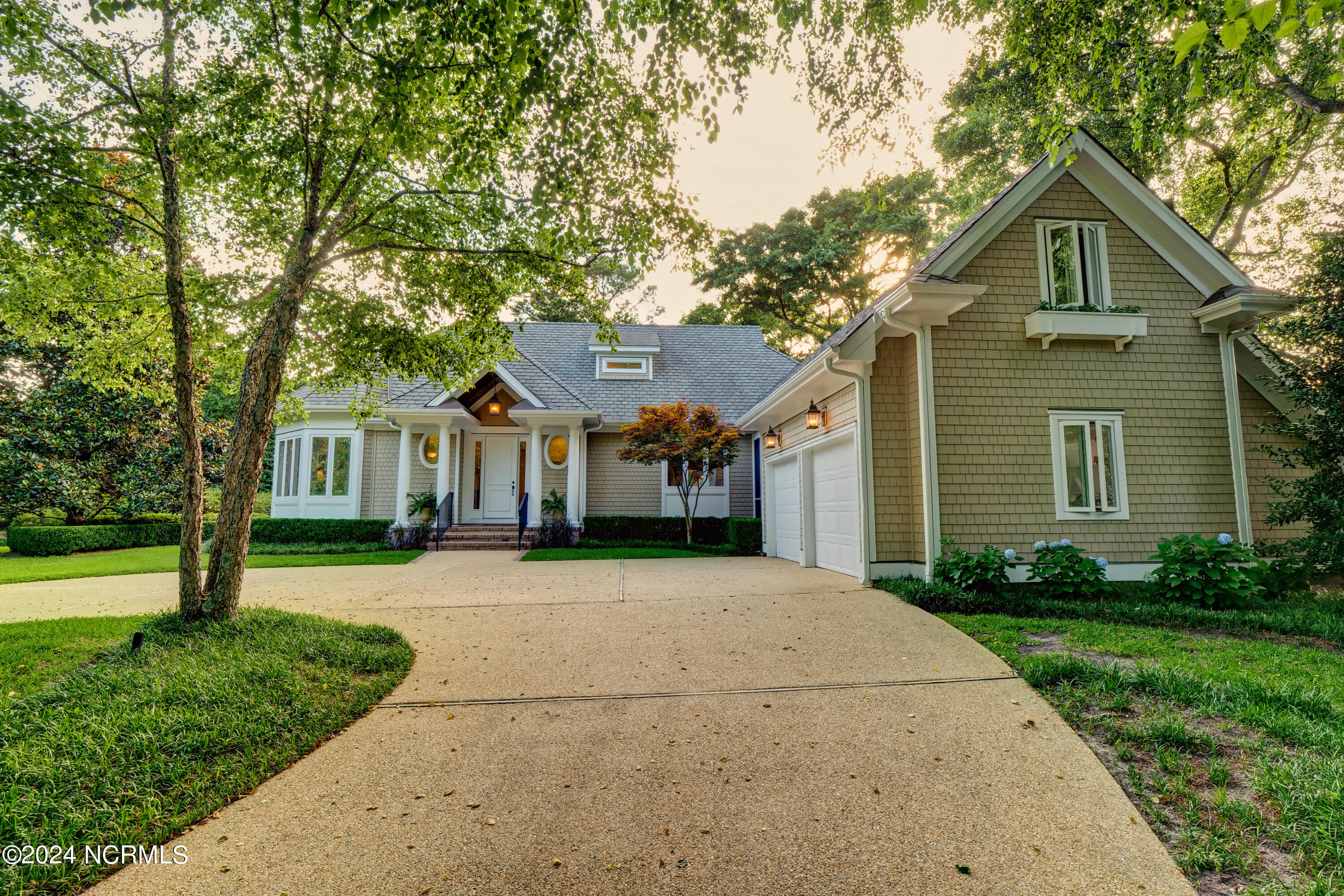 2100 Lee Shore Place