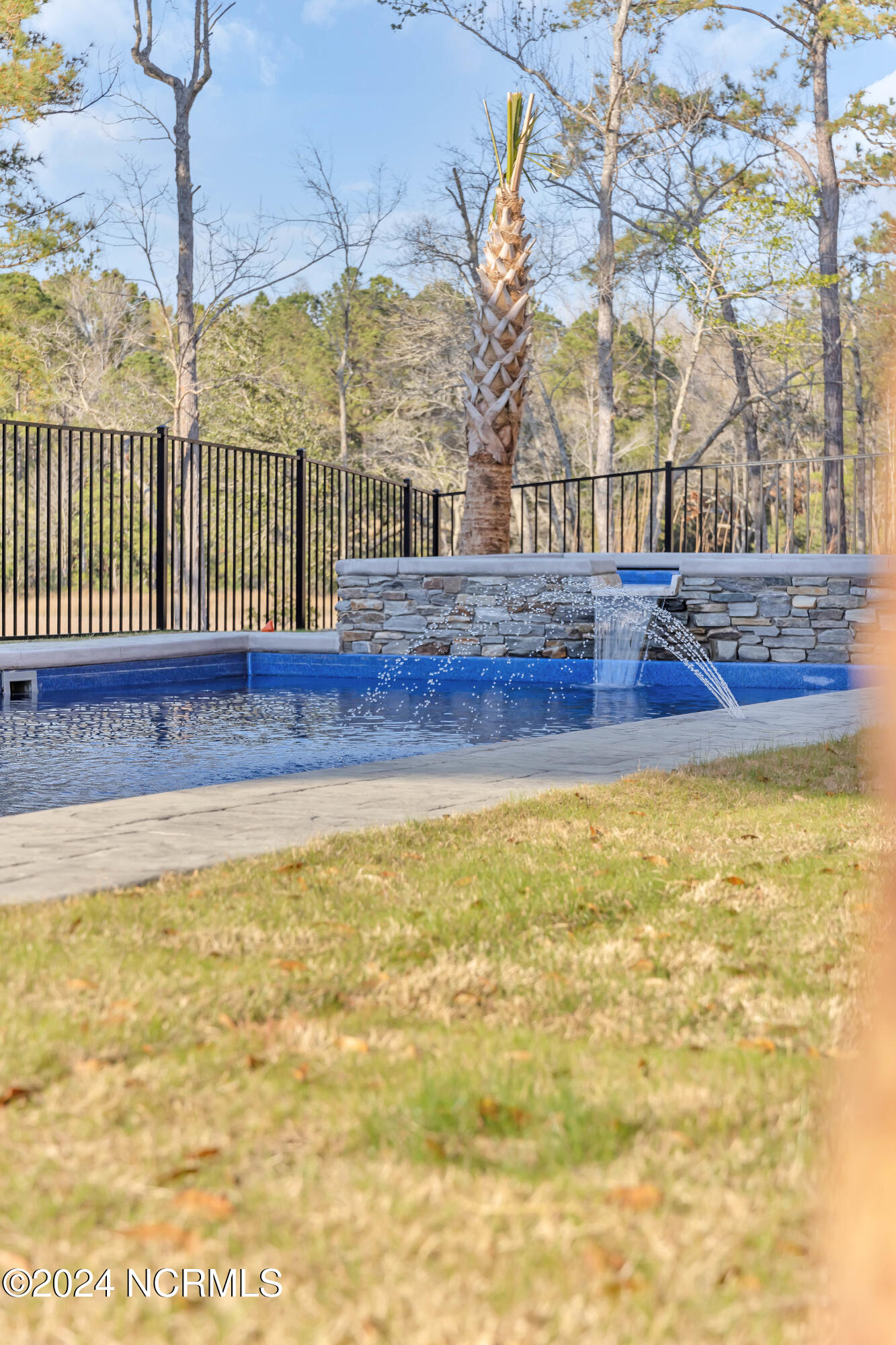 1547 Riverview Terrace