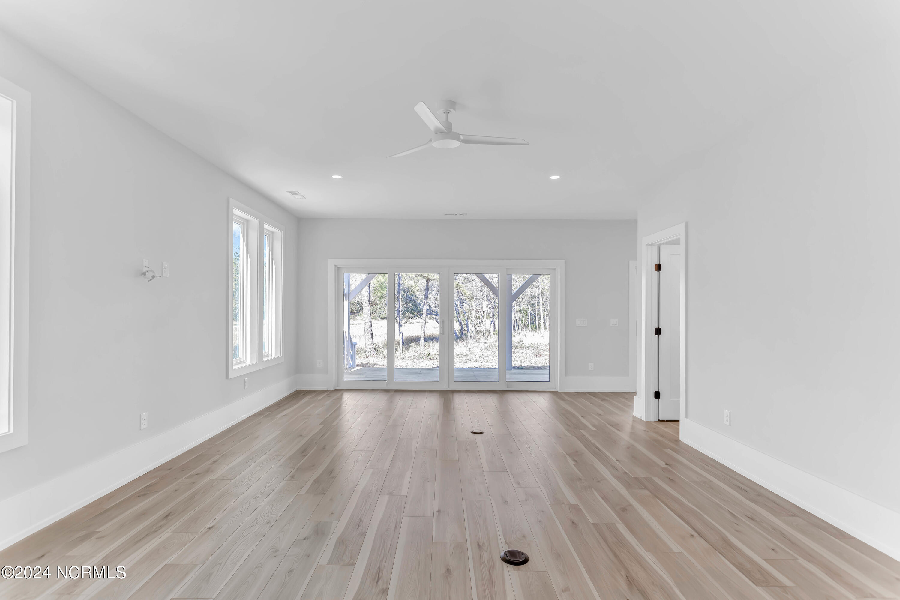 1547 Riverview Terrace