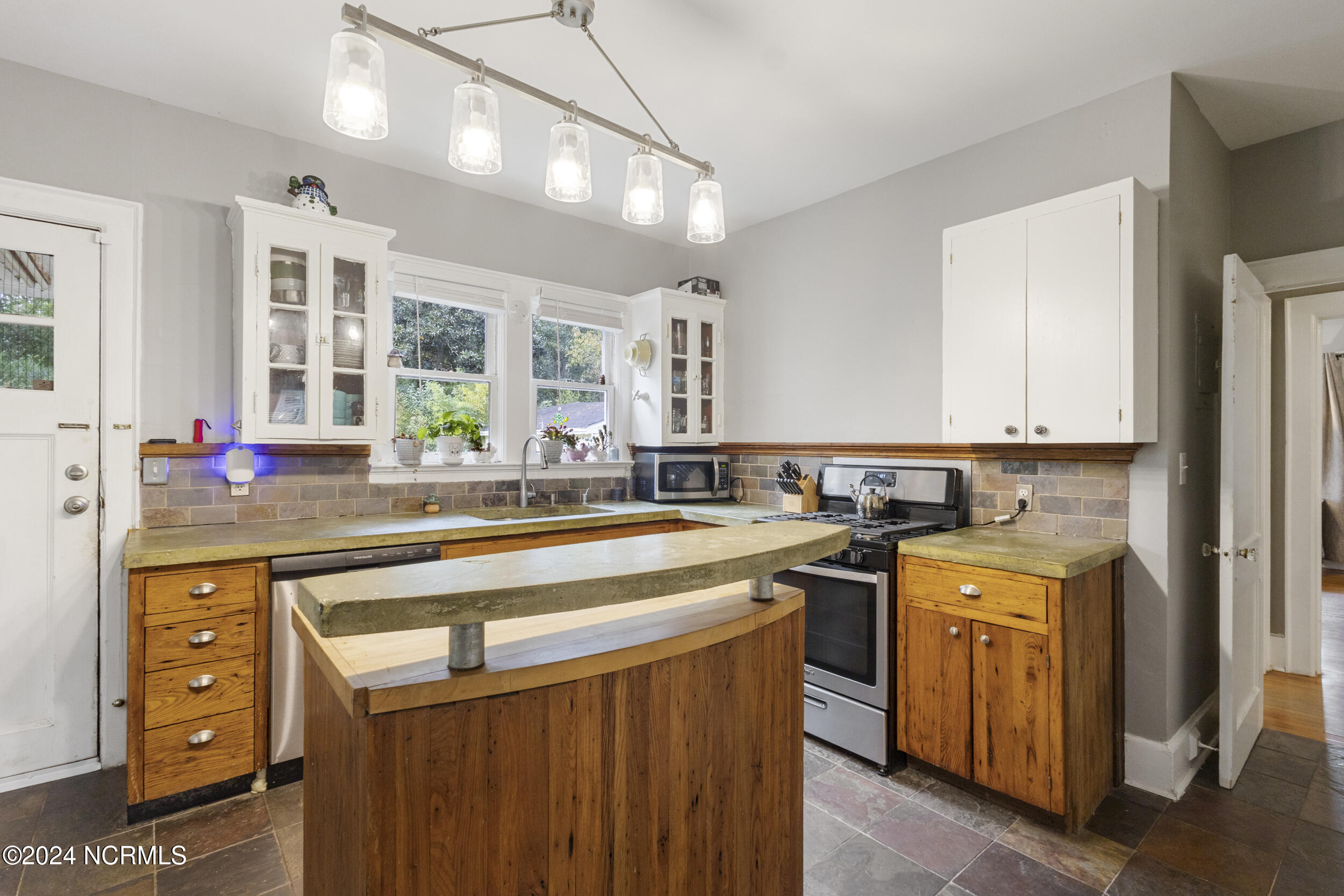 4114 Wrightsville Avenue