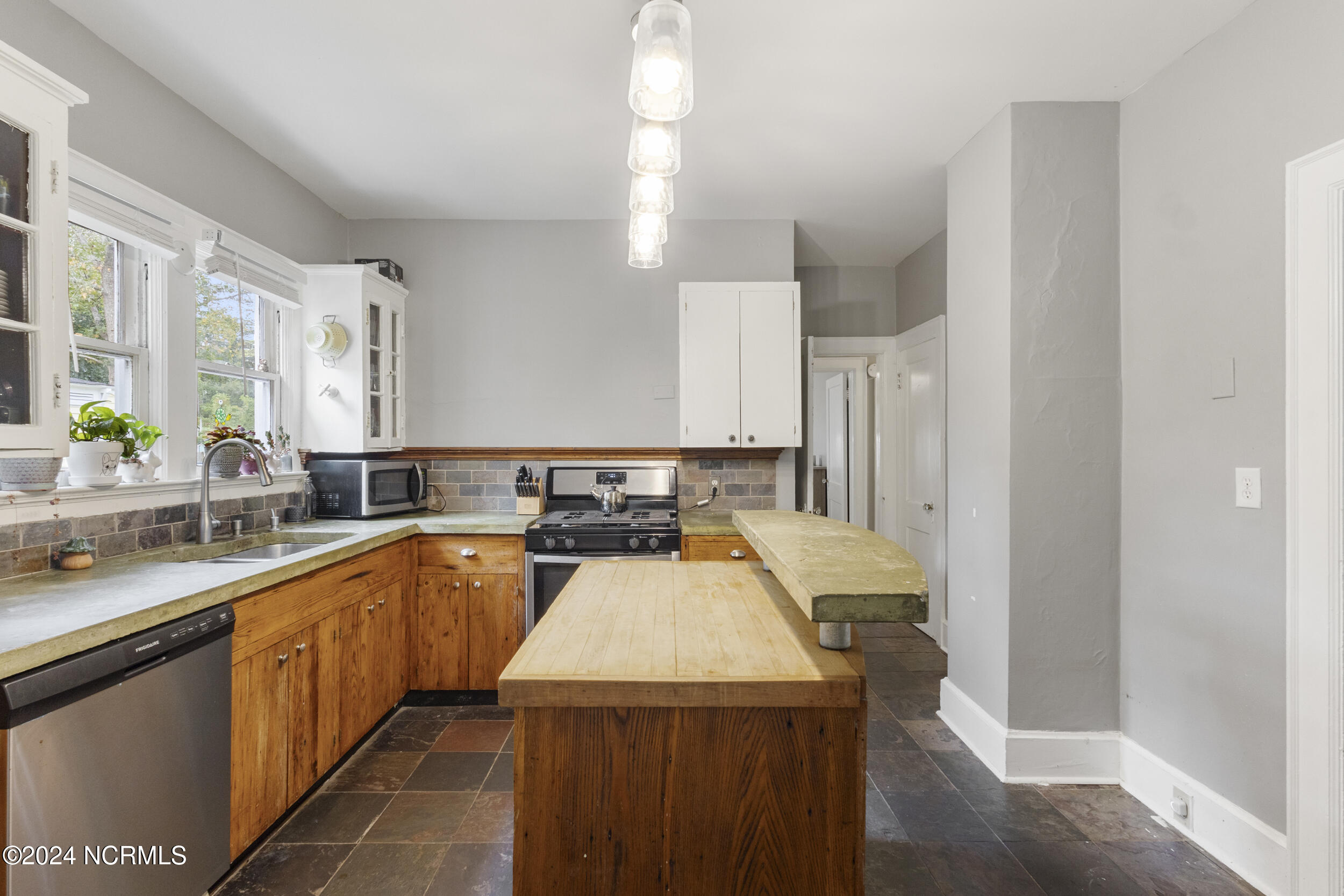 4114 Wrightsville Avenue