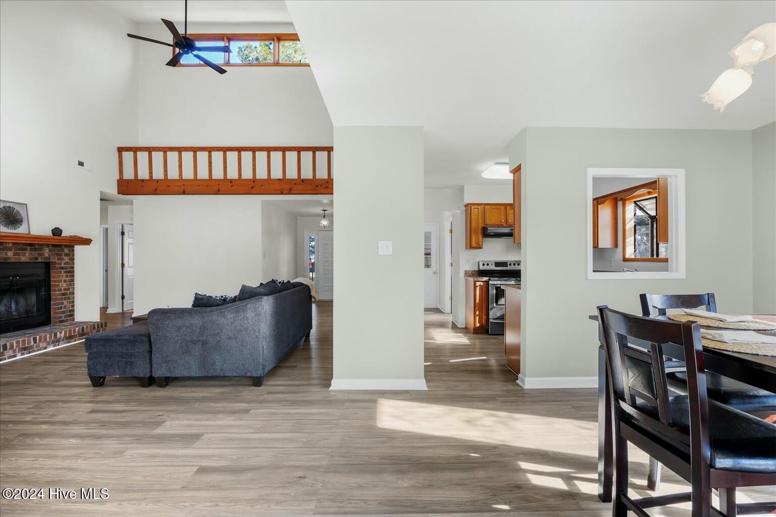 6124 Castleton Court