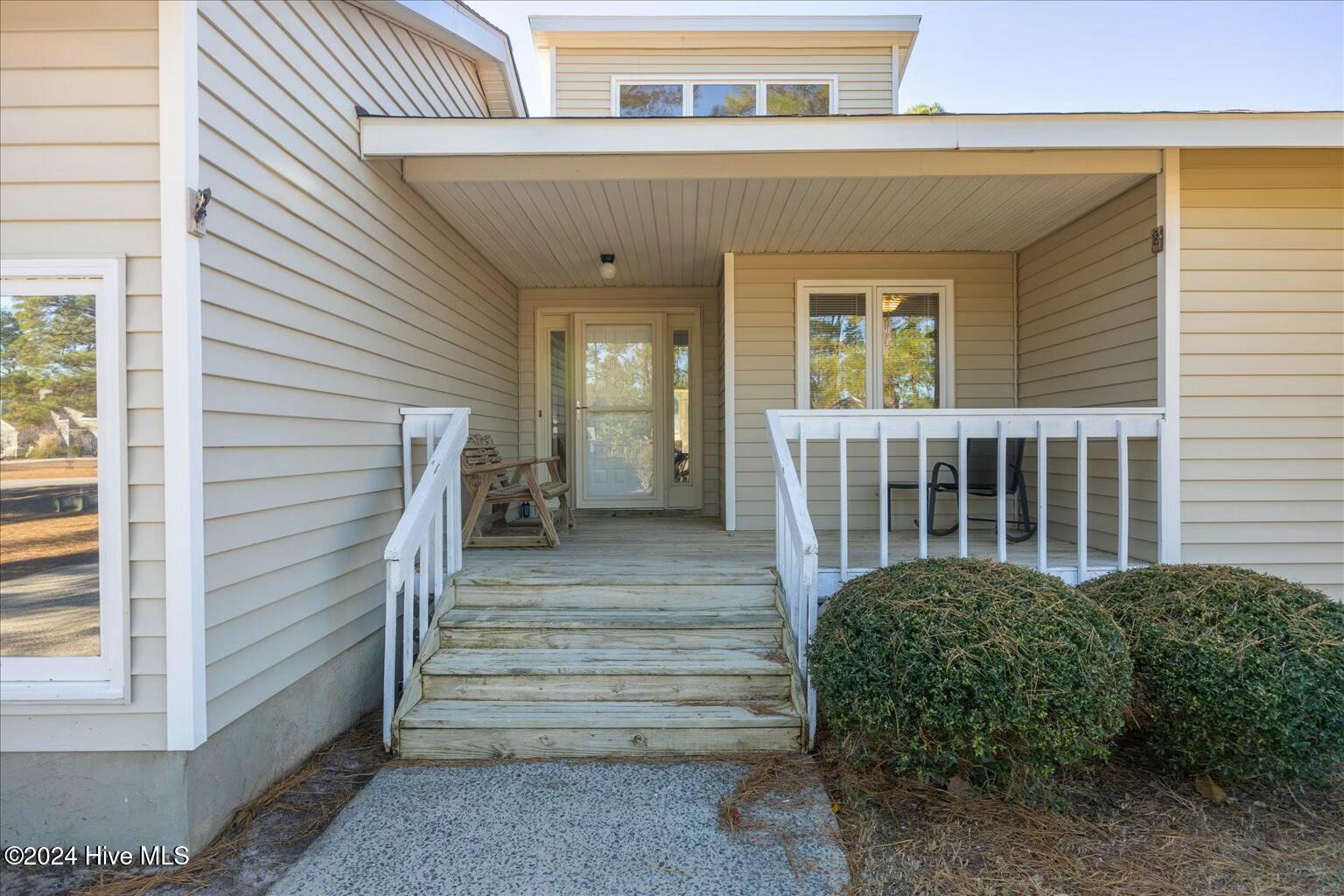 6124 Castleton Court