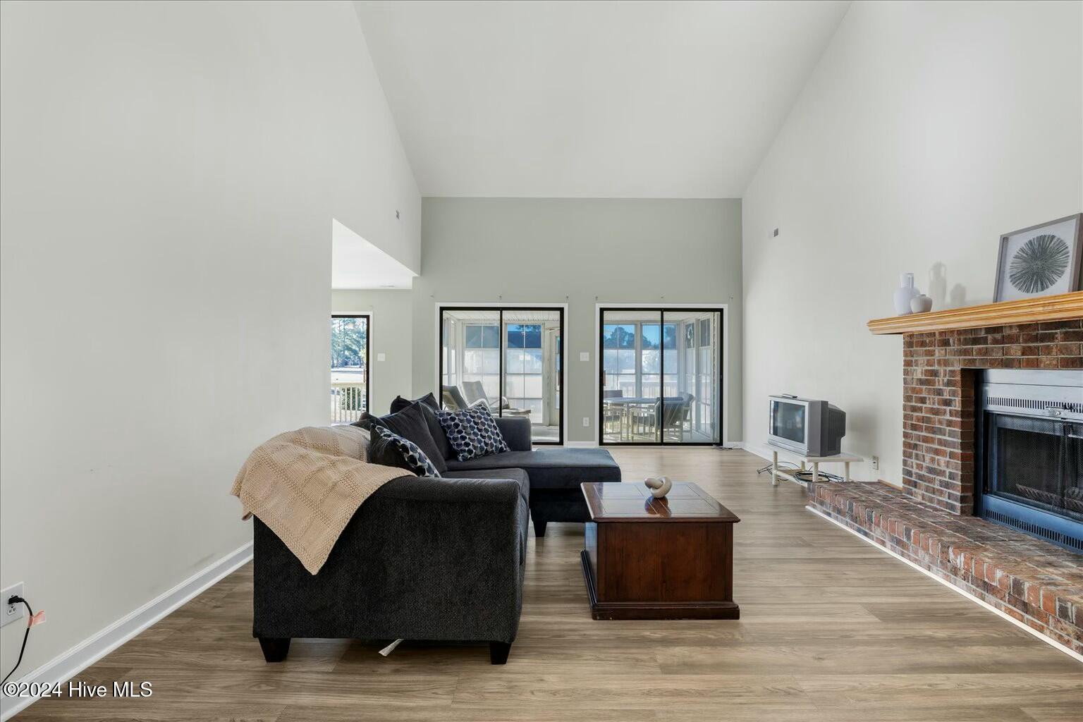 6124 Castleton Court