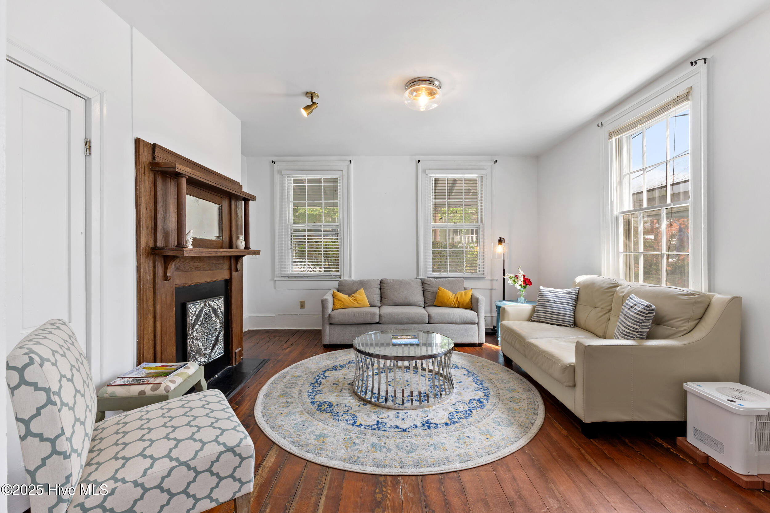 418 S 4th Street