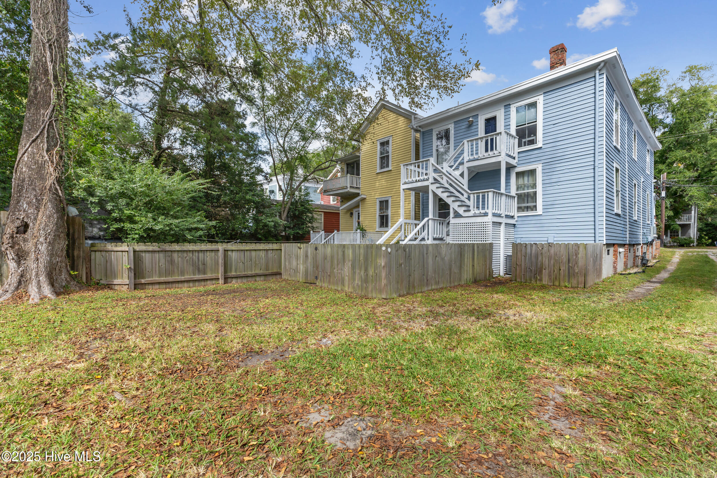418 S 4th Street