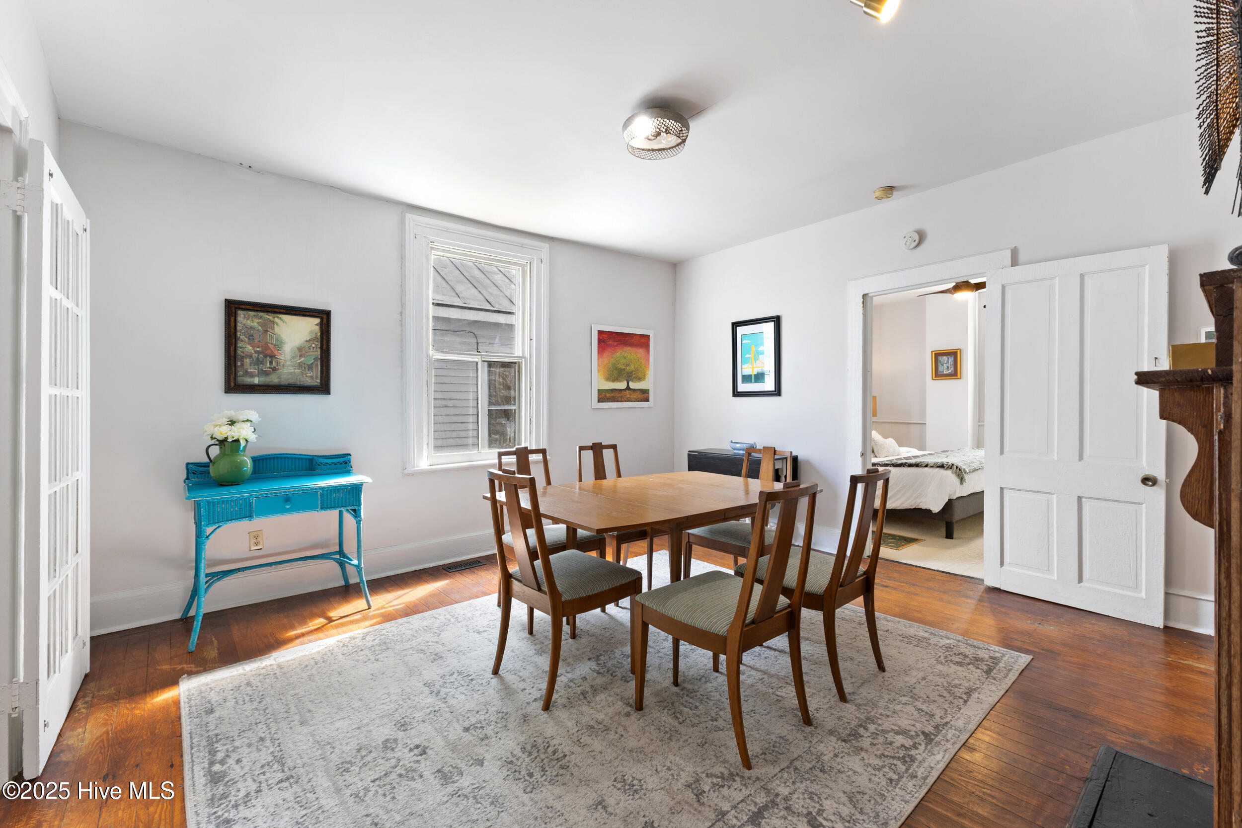 418 S 4th Street