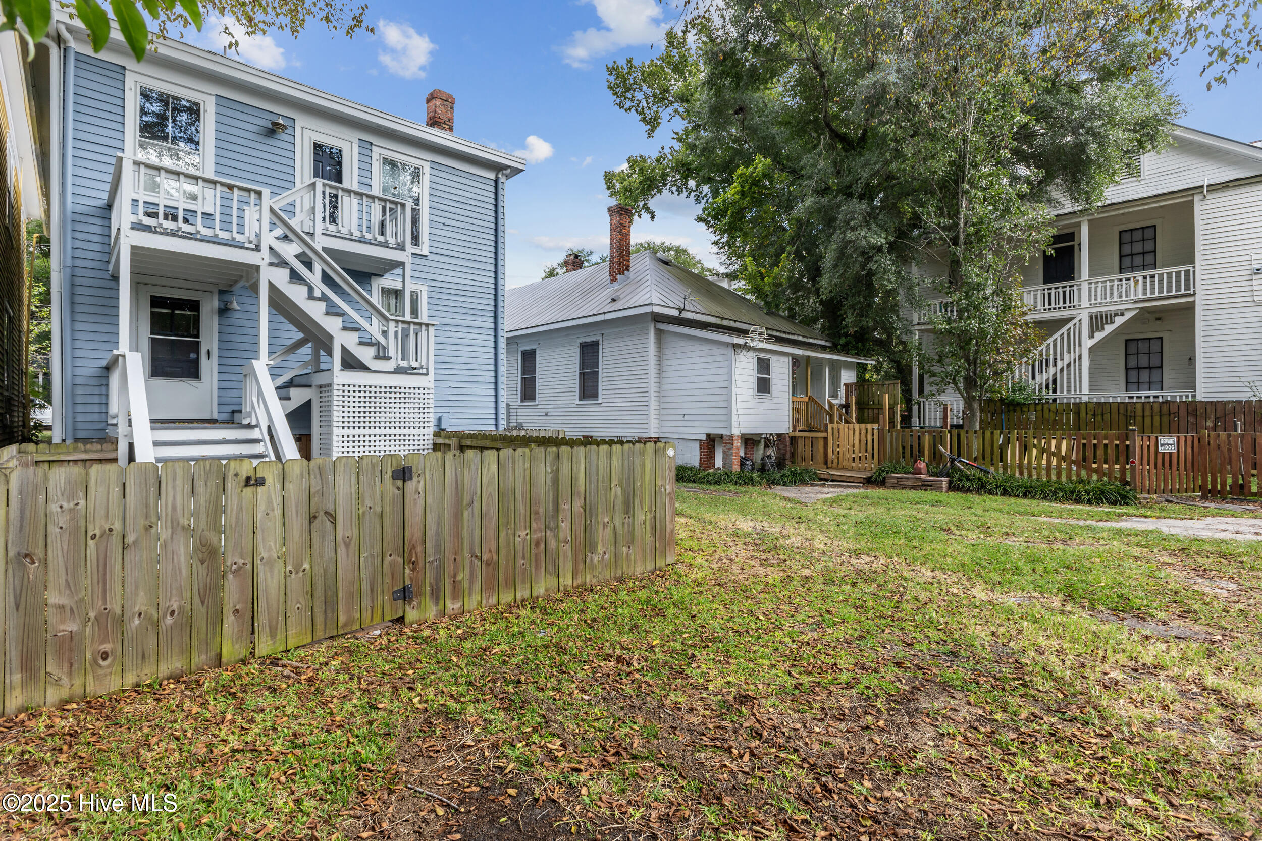 418 S 4th Street