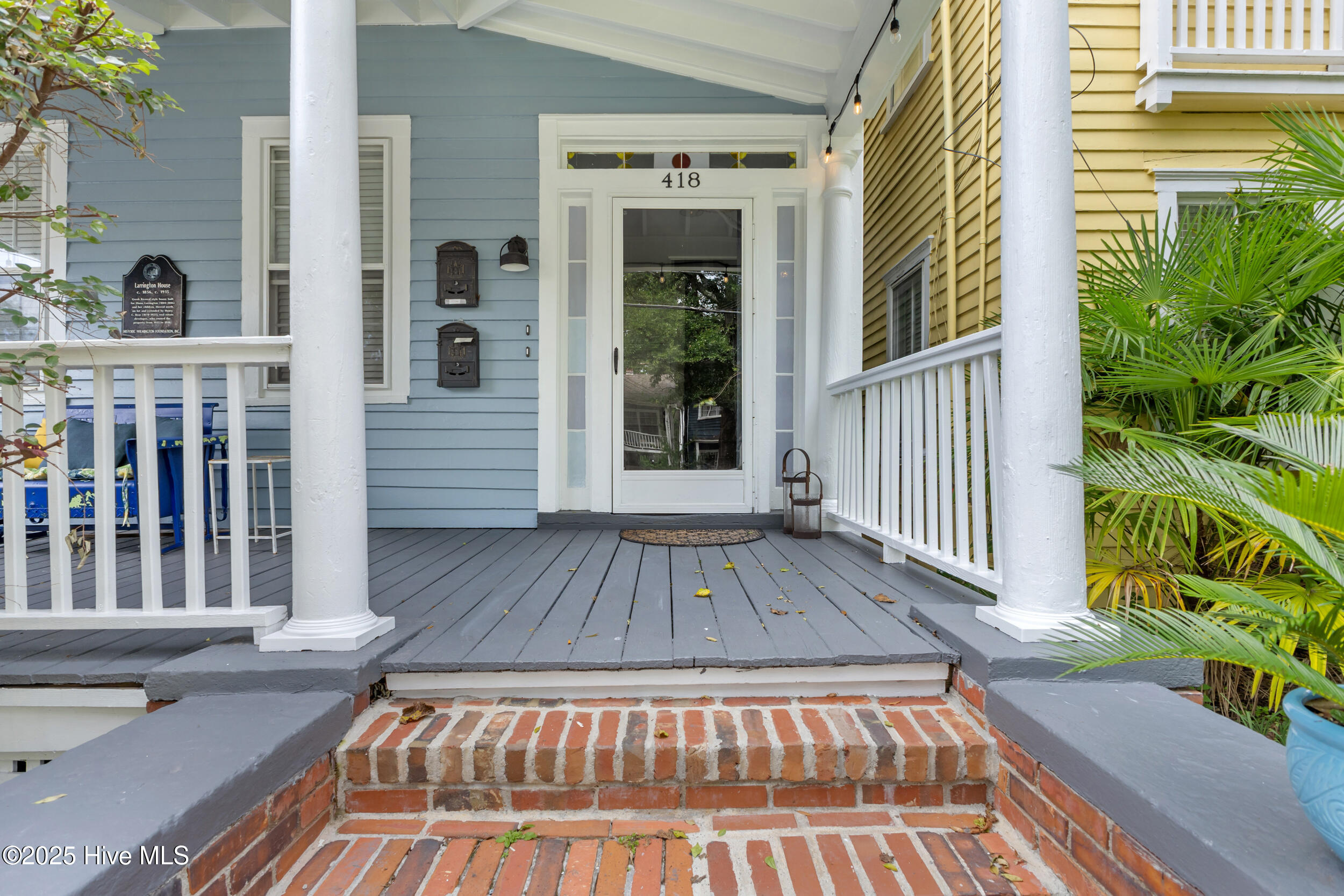 418 S 4th Street
