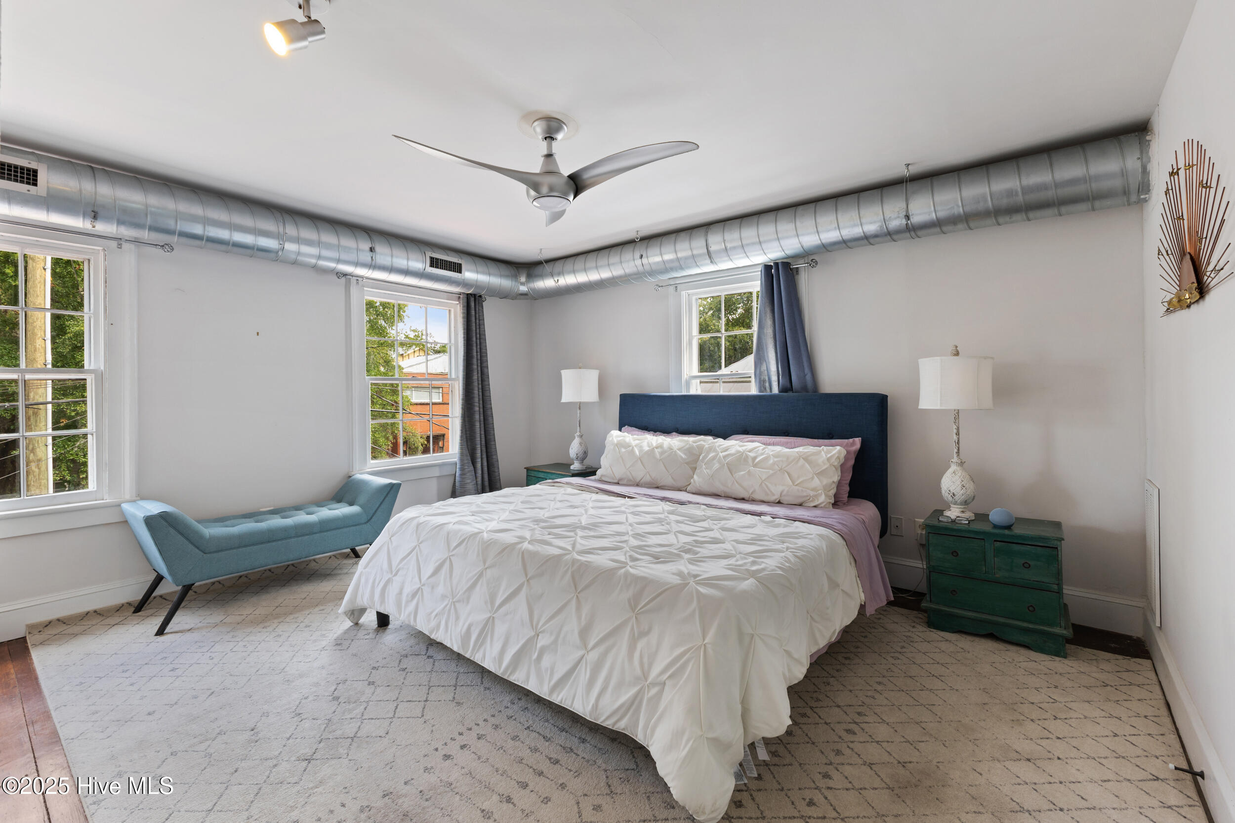 418 S 4th Street