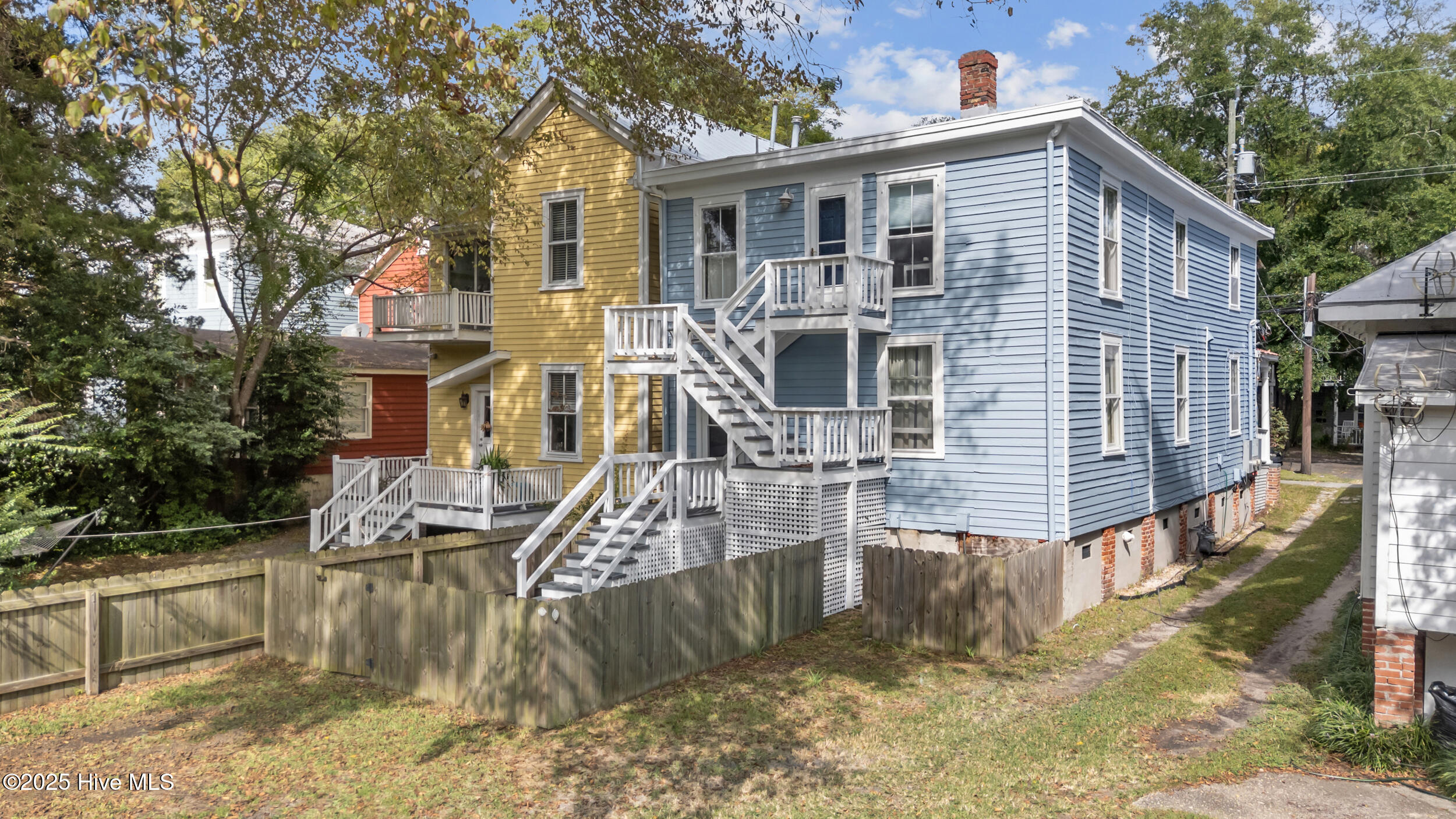 418 S 4th Street