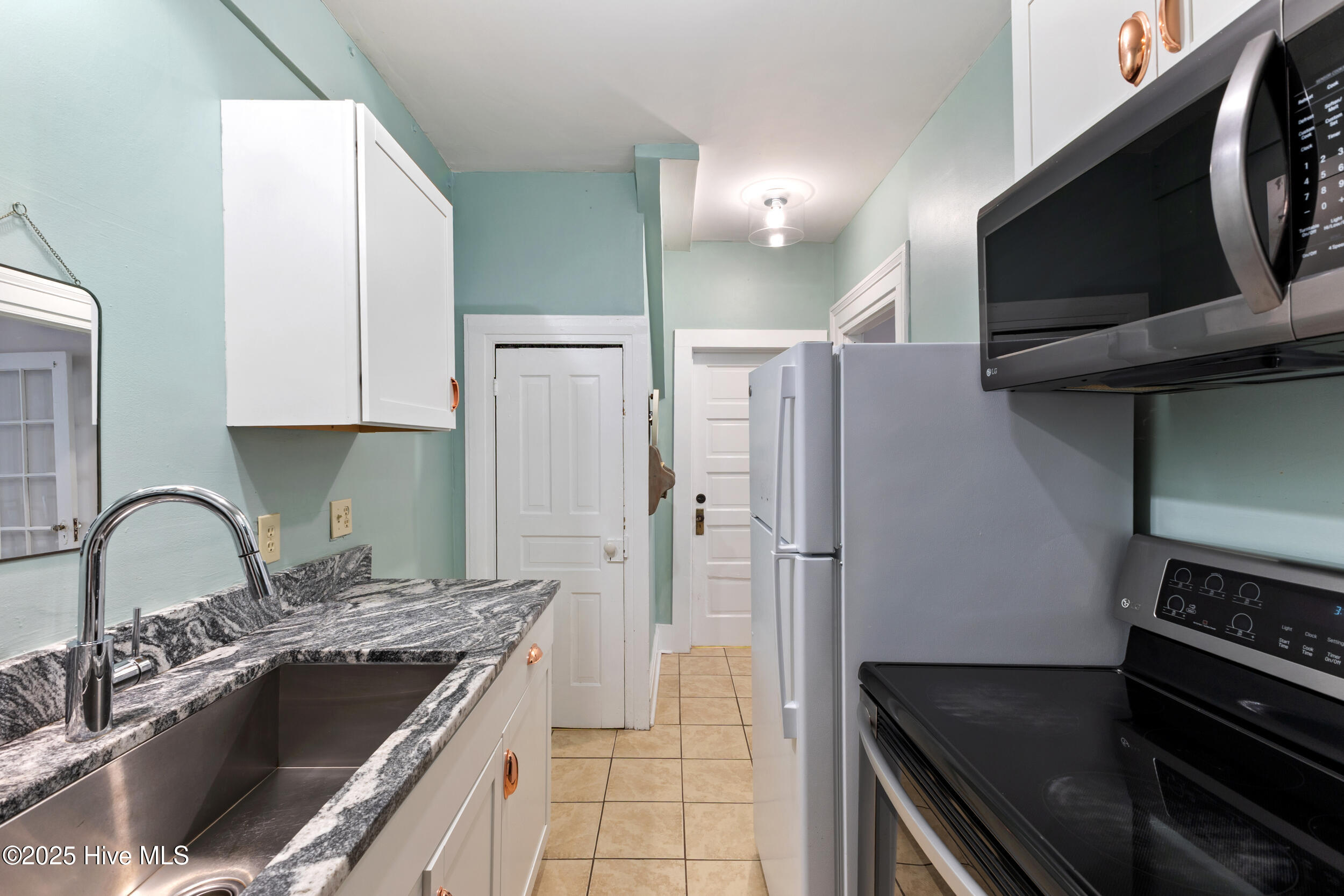 418 S 4th Street