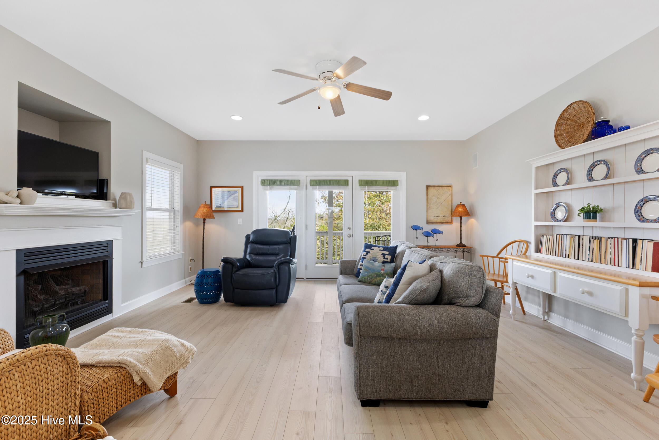 114 Sea Oaks Court