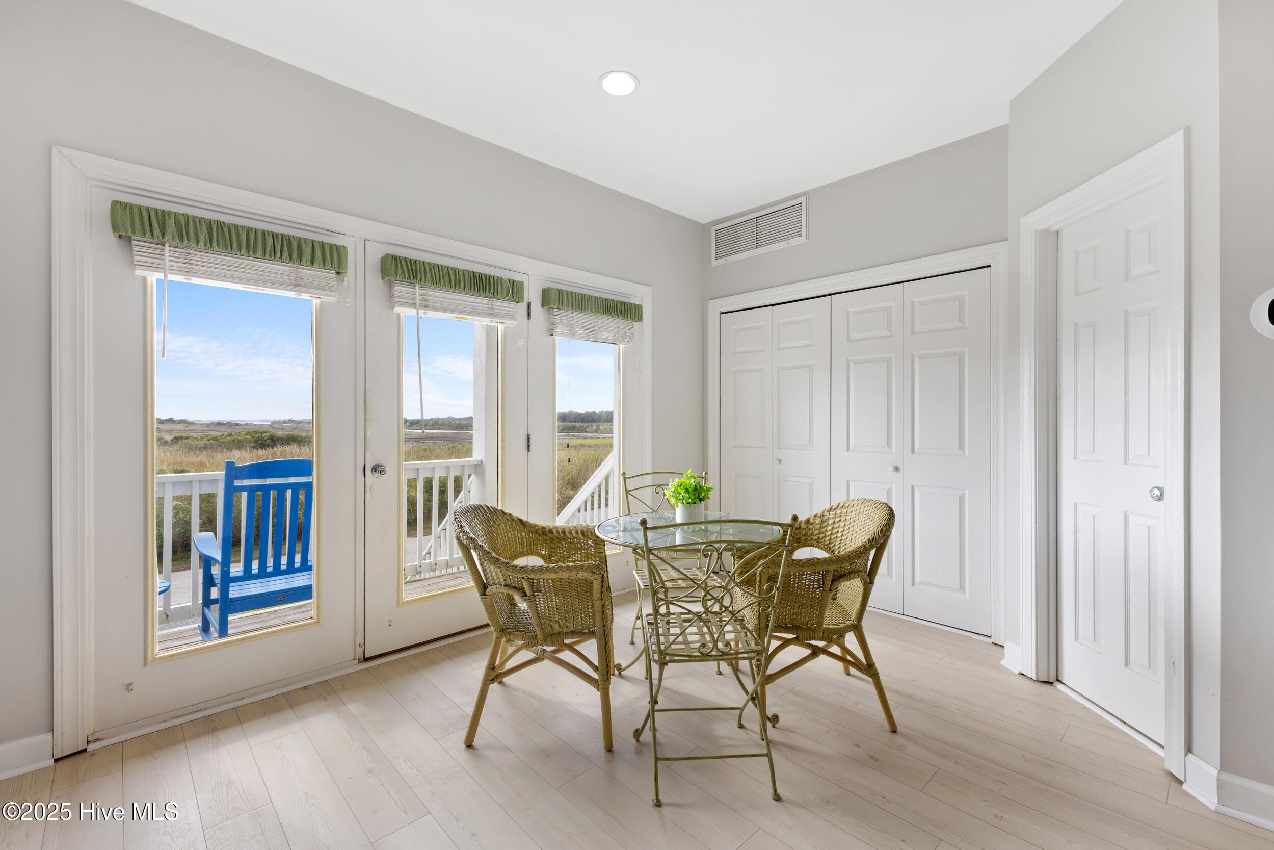 114 Sea Oaks Court