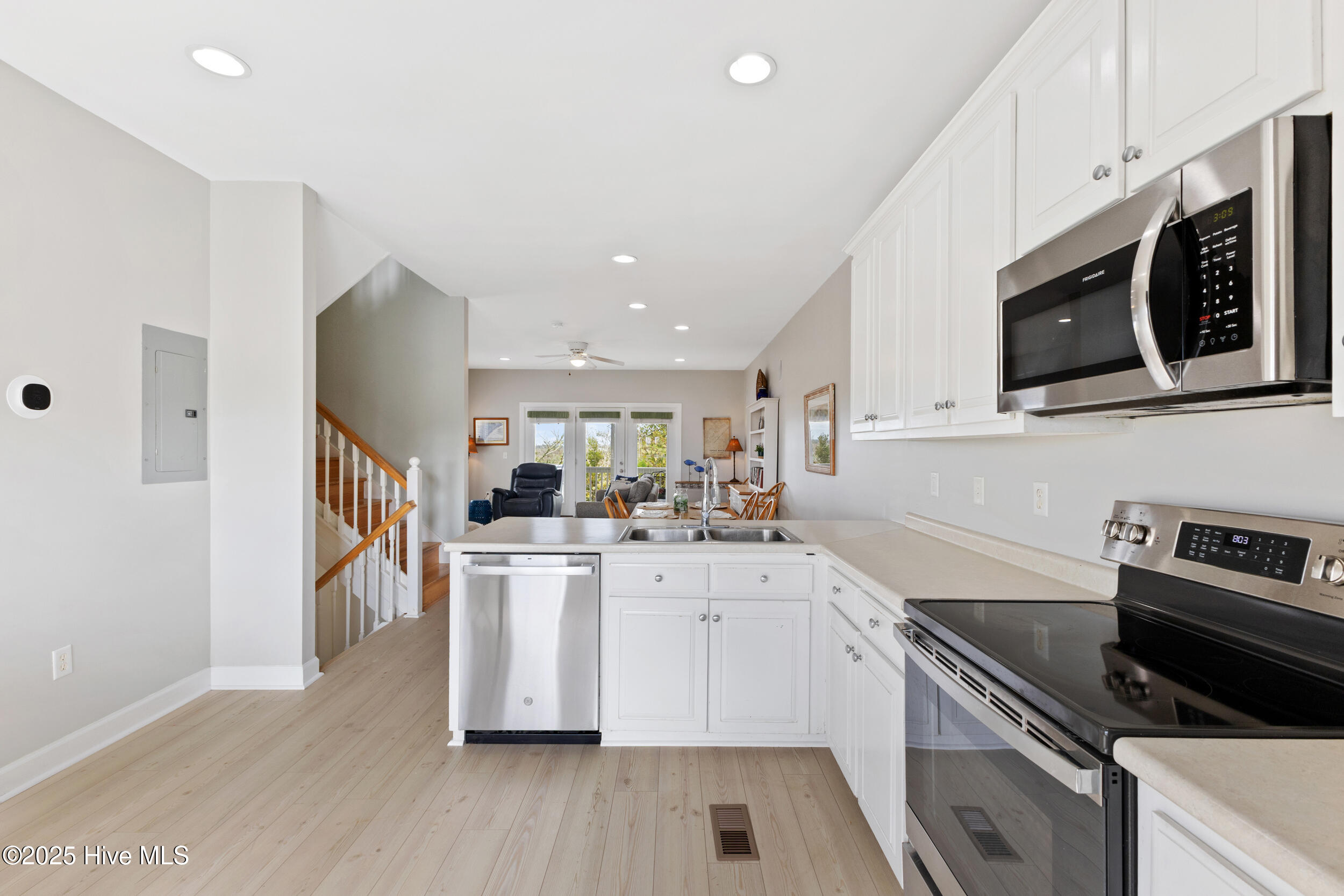 114 Sea Oaks Court