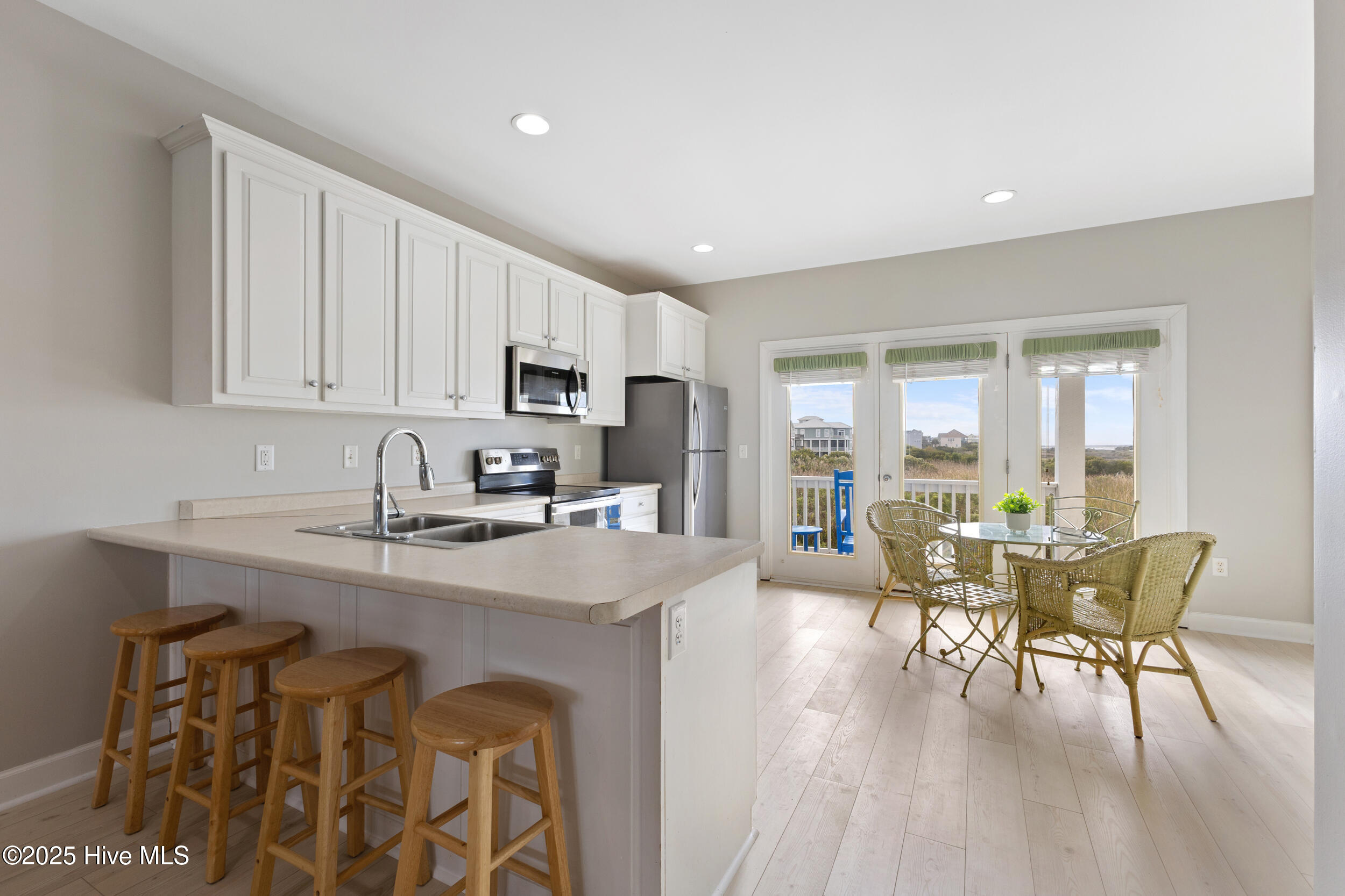 114 Sea Oaks Court
