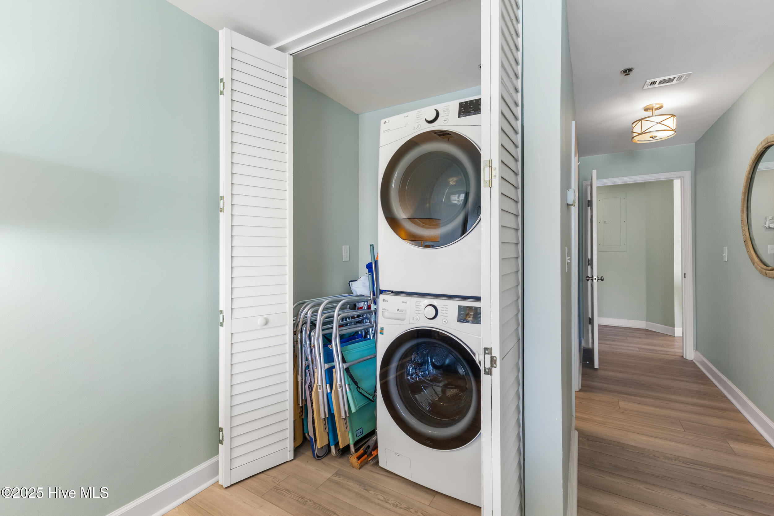 790 New River Inlet Road, 215b