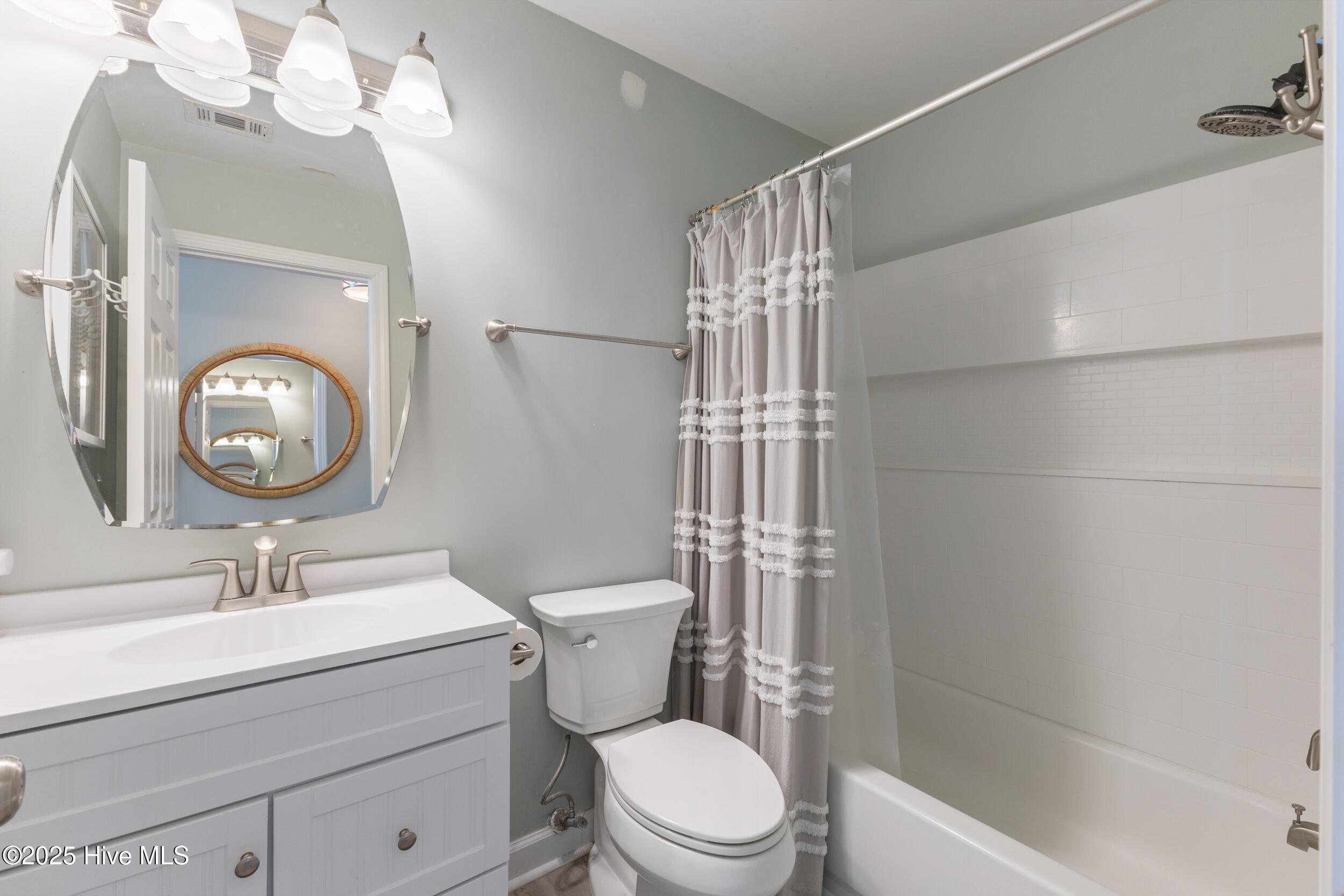 790 New River Inlet Road, 215b