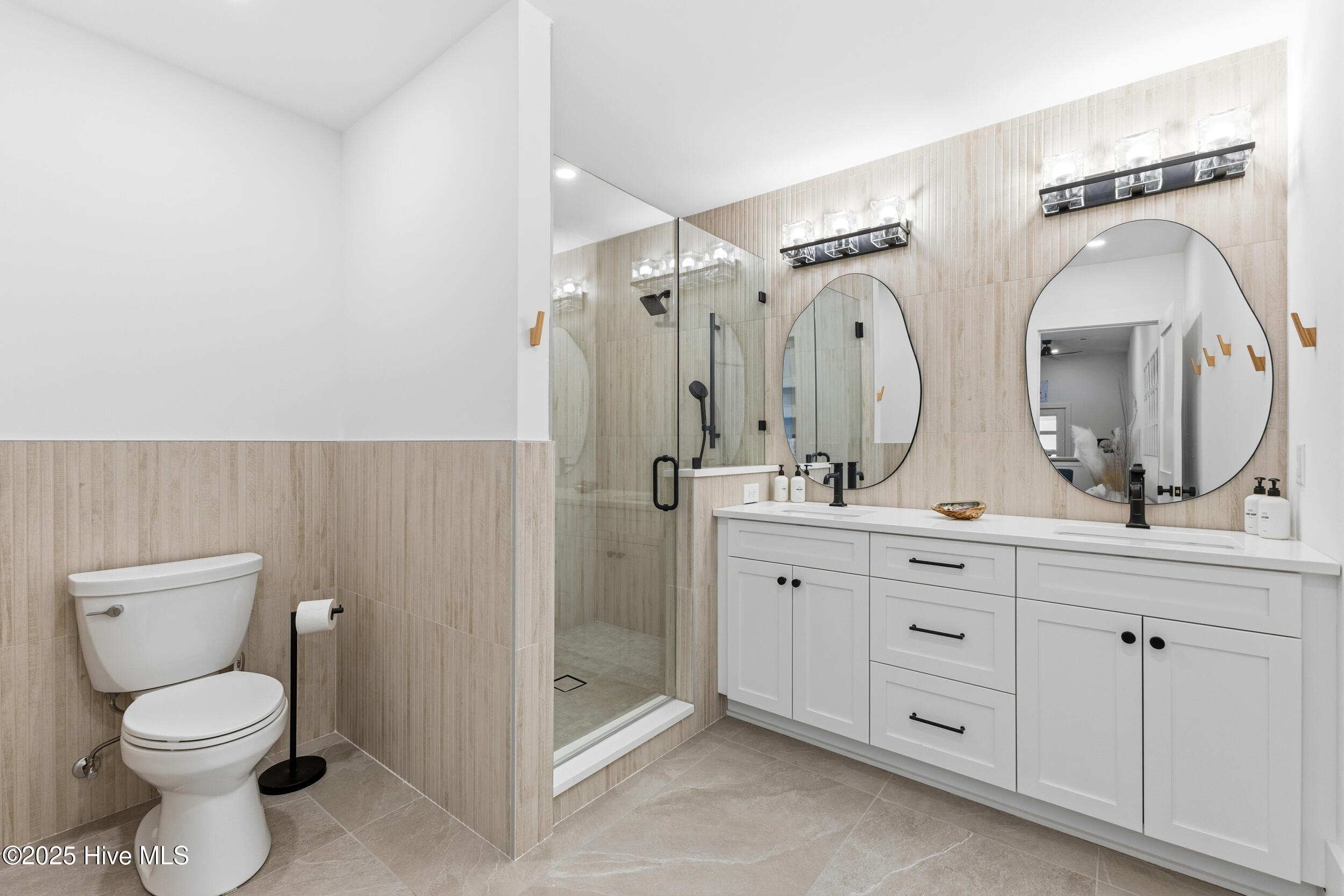 808 Inlet View Drive