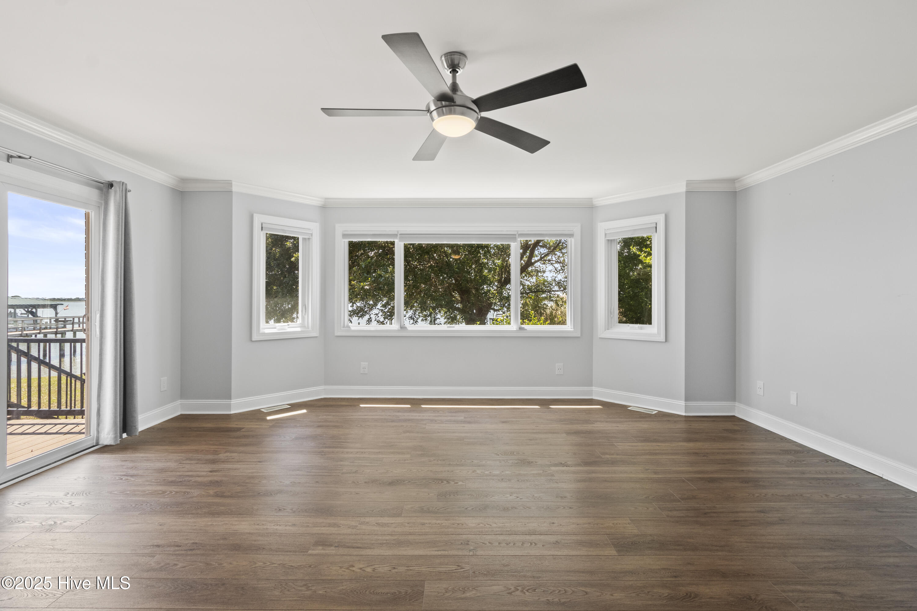 995 Chadwick Shores Drive