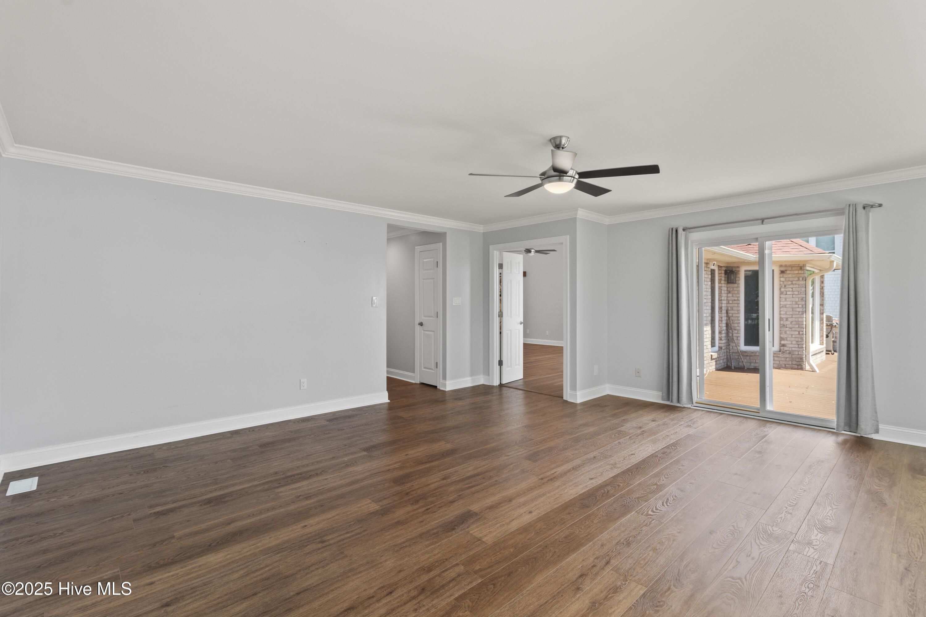 995 Chadwick Shores Drive