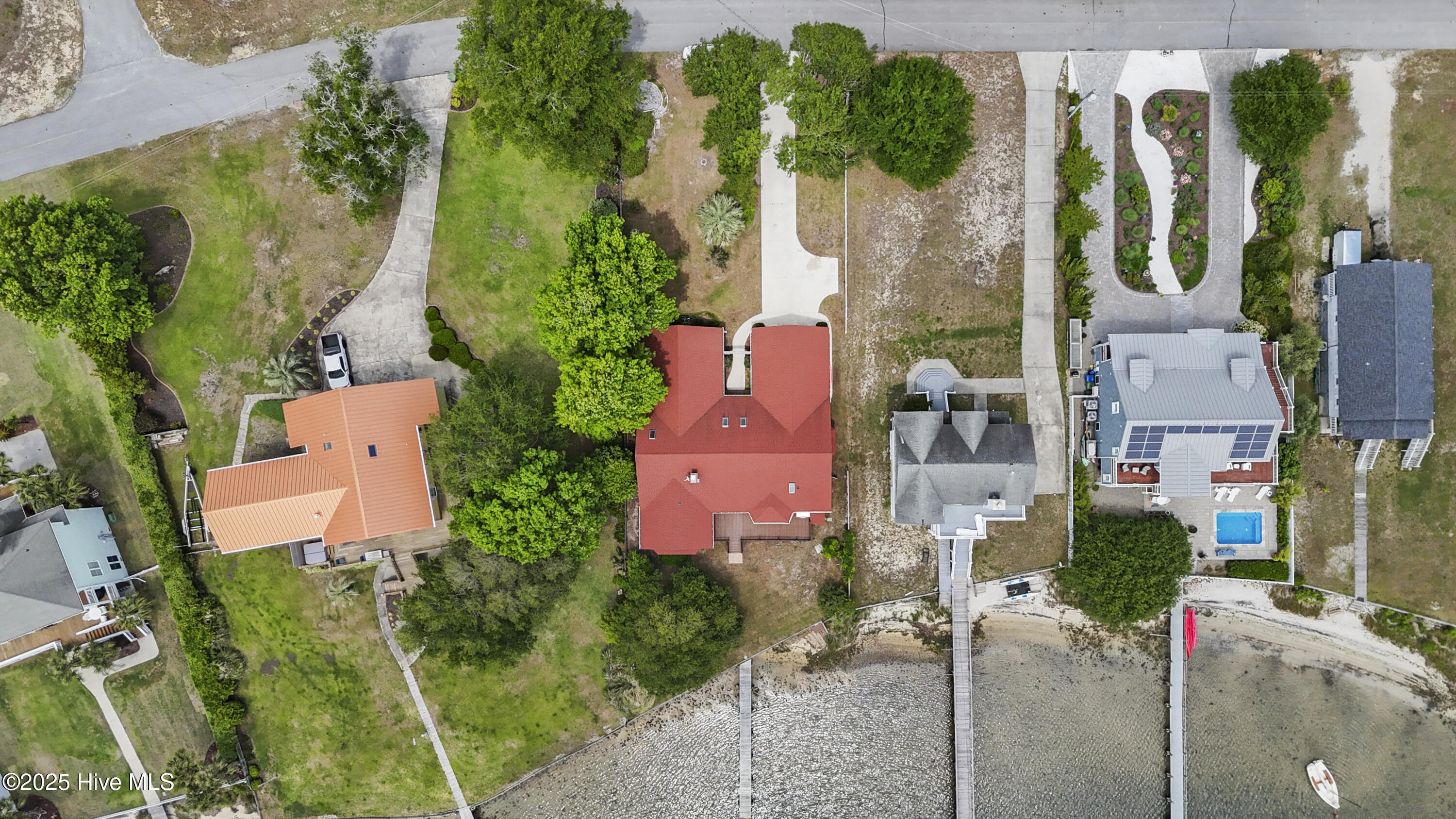 995 Chadwick Shores Drive