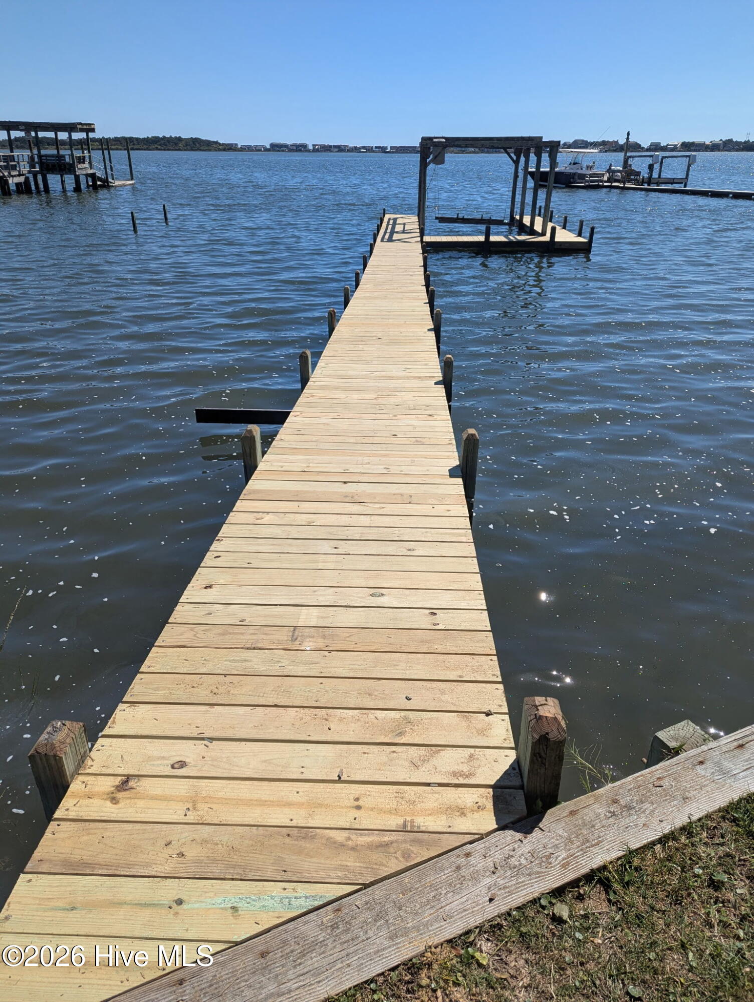 995 Chadwick Shores Drive