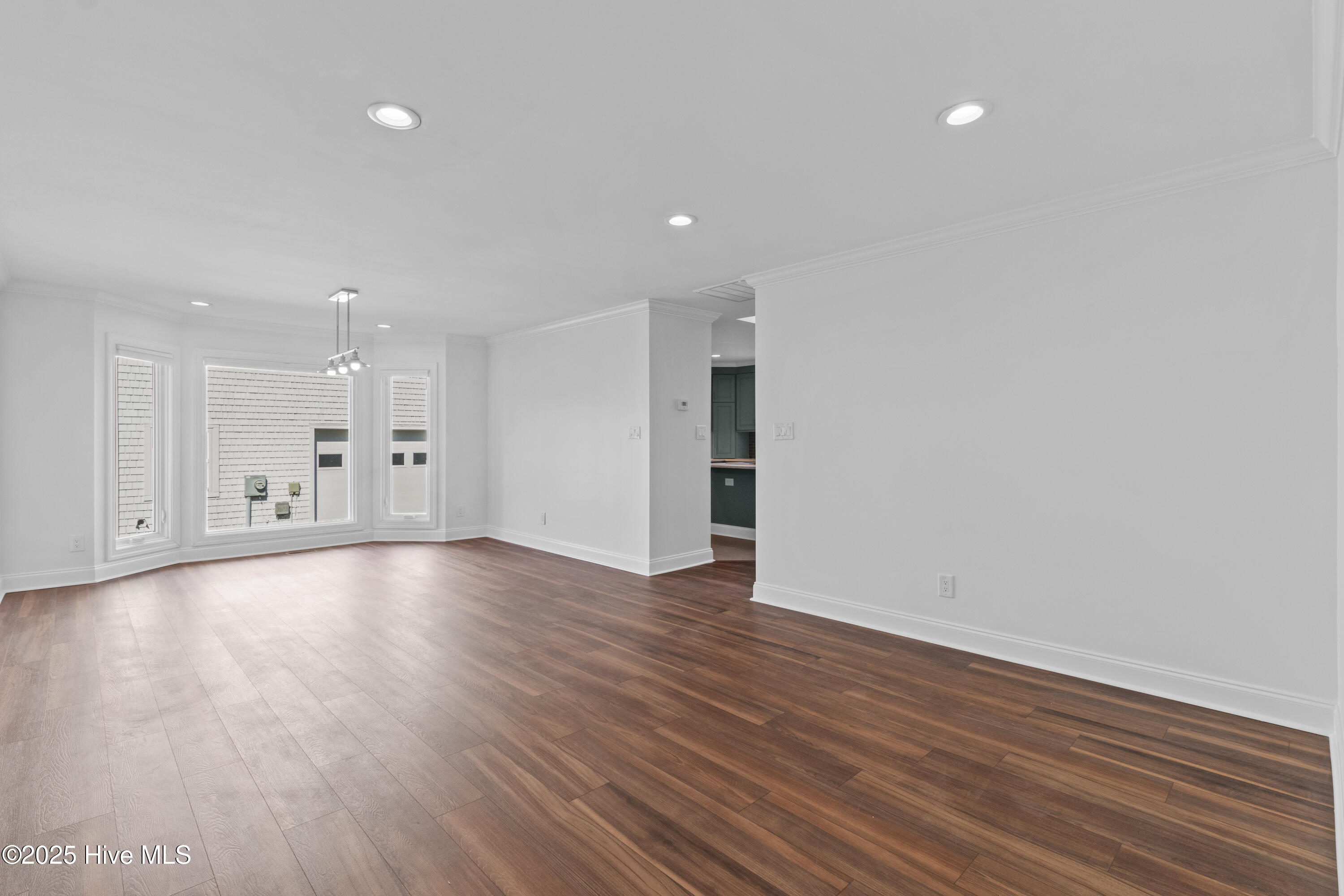 995 Chadwick Shores Drive