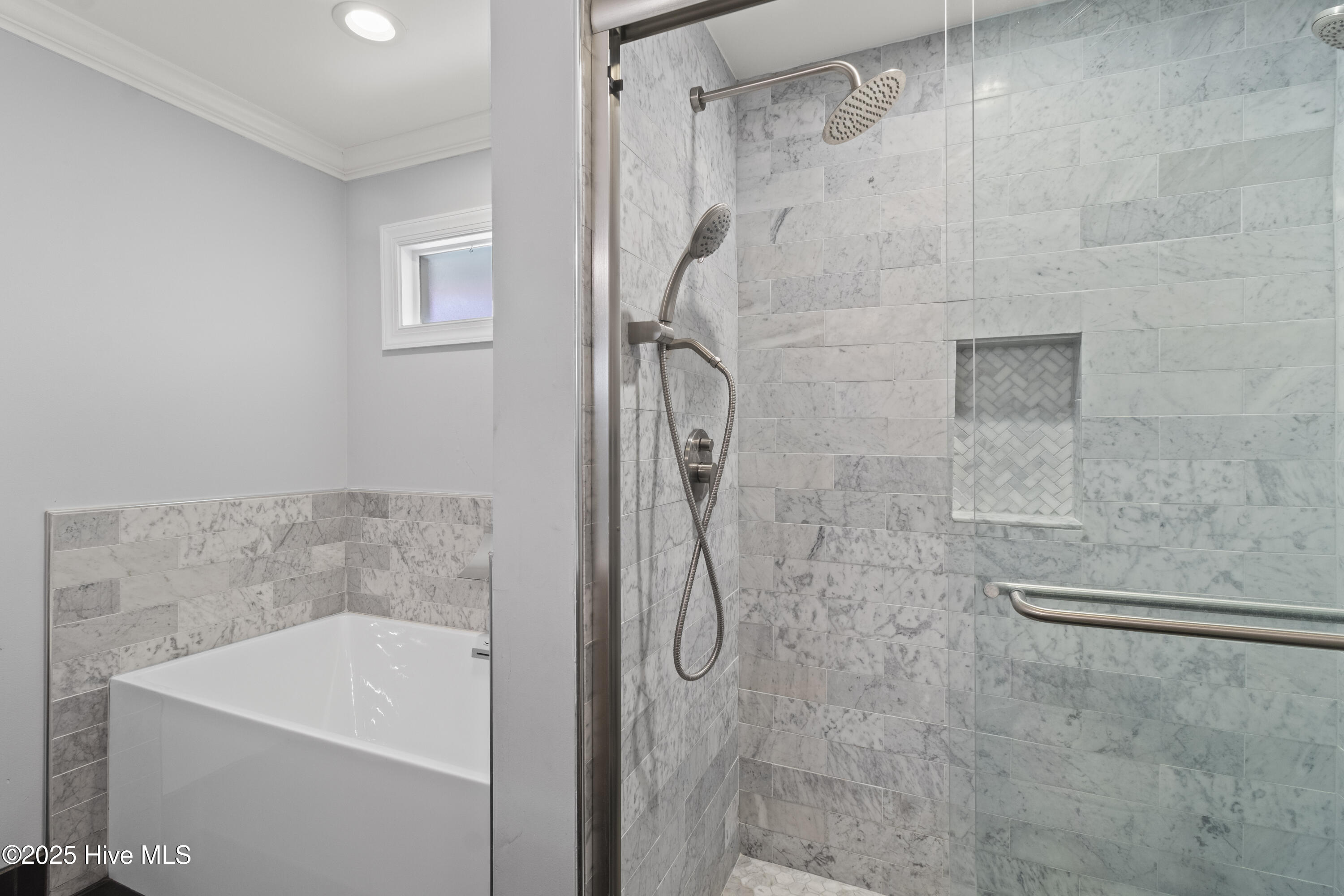 995 Chadwick Shores Drive